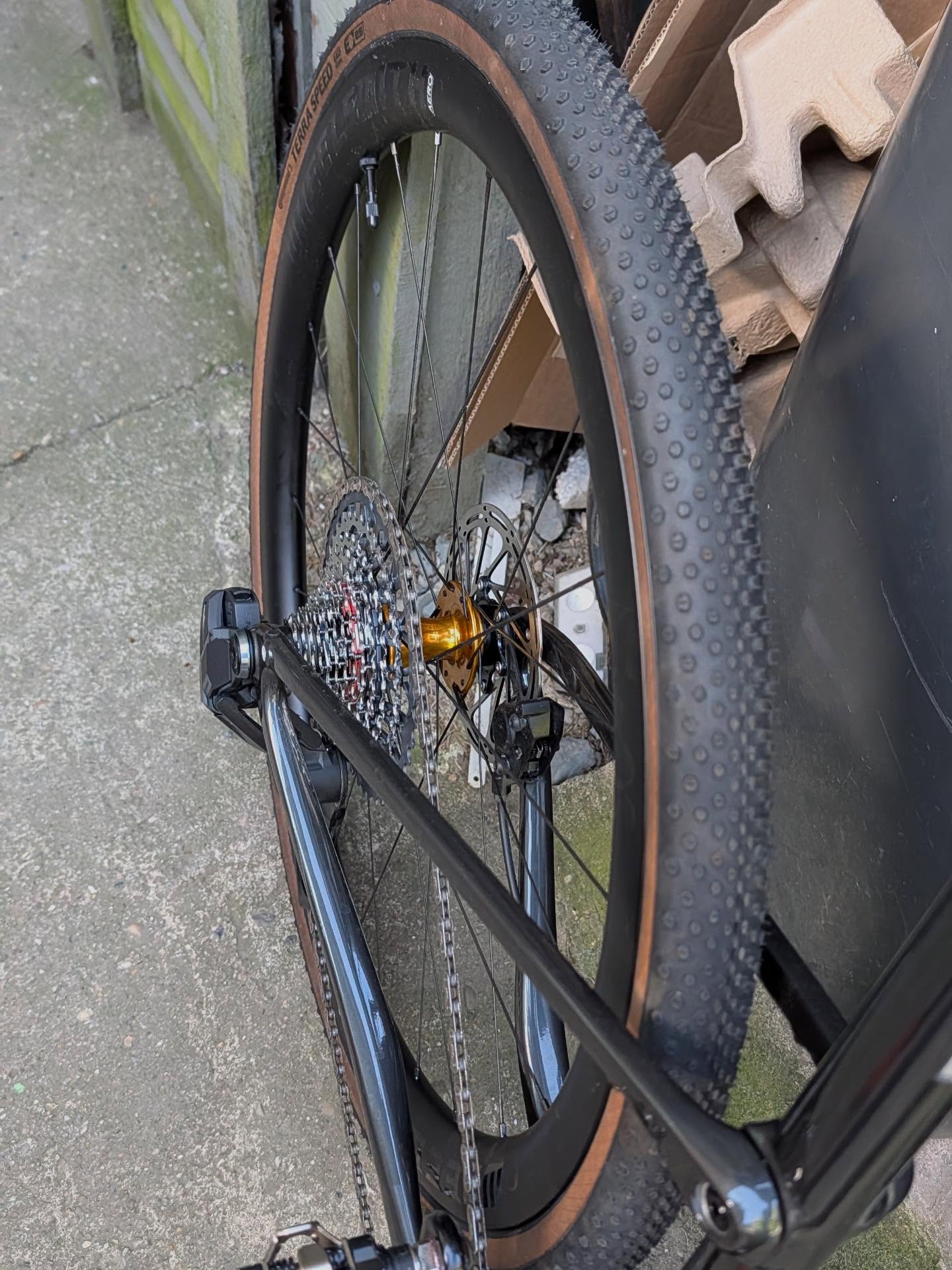 40mm Graphene Gravel / Chris King Gold, on customer’s bike 😀