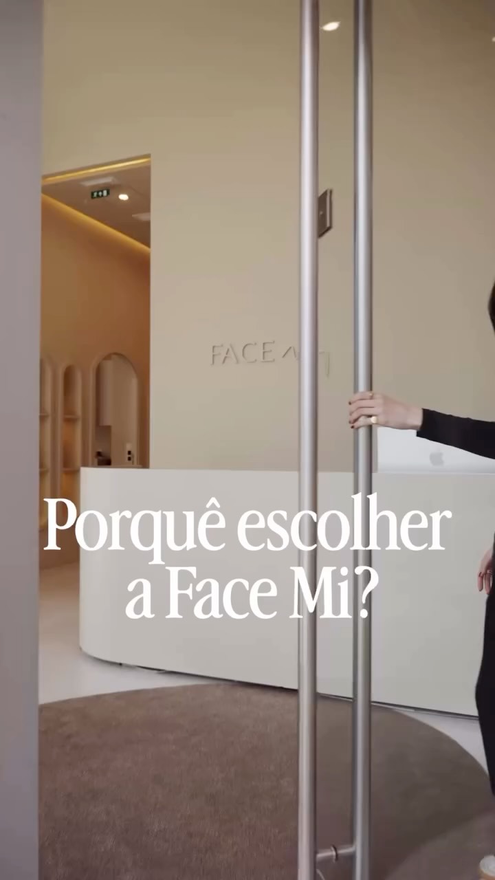 No Instituto Face Mi📍todos os tratamentos são realizados por MÉDICOS E MÉDICOS CIRURGIÕES especializados na Face.
Não impingimos packs de tratamentos ou protocolos desnecessários.
Avaliamos e prescrevemos de maneira personalizada, tratamentos médicos para que tenha a sua melhor versão.
Cuidamos da sua segurança e do seu futuro mais precioso, a sua pele.
Somos Face Mi e temos orgulho 🤍
At Face Mi Institute 📍, all treatments are performed by specialized PHYSICIANS and SURGEONS focused on the face.
We do not push treatment packages or unnecessary protocols.
We assess and prescribe personalized medical treatments so you can achieve your best version.
We care about your safety and your most valuable future — your skin.
We are Face Mi, and we are proud 🤍