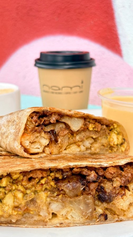 Need something to take the edge off?? The French taco is happening this Saturday (4/18) for #namiBreakfast
It's @thatvegansocial Brunch too from 10am-2pm.
Savory ground beef and organic tofu scramble, with caramelized onions, spicy mojo sauce, @fritesstreet hand cut fries, and a drizzle of EZ Cheese folded and grilled to perfection.
Yum!
Breakfast is happening Monday-Saturday 7am-10:30am
🌯 Select burritos till 2pm
#alwaysvegan