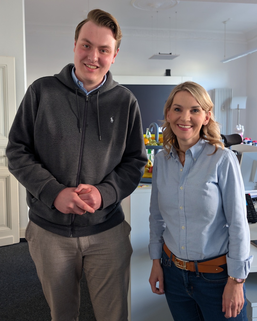 Danke an @wiebkesinstakram für den gelungenen Workshop zur Enquetekommission Jugendbeteiligung.
Ich hatte das Gefühl, dass die junge Generation hier wirklich gehört wird. Genau das brauchen wir: mehr Aufmerksamkeit für die Stimmen junger Menschen statt sie zu ignorieren.
Deshalb: weiter so an die @fdp_hlt !