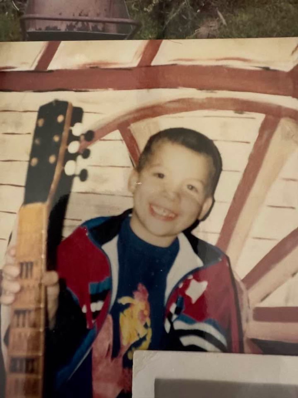 Upcoming shows!
April 21 - Gruene, TX ( private )
April 23 - New Braunfels, TX @guadalupe_brewing_company for a Comal Conservation Society Mixer ( Save the hill country! Save our rivers! )
April 24 - Alpine, TX - Spirits of the West Fest
April 25 - New Braunfels, TX @mckennafoundation Events Center - Diamonds and Denim Gala benefit for @hopehospice
May 1 - Galveston, TX @oldquarterac w/ @oconnormoc
May 9 - San Angelo, TX - Chicken Farm w/ @katrinacainmusic
May 16 - Turkey, TX @hotelturkeytx full band
May 24 - New Braunfels, TX @theredbirdnbtx w/ @willsextonmemphis and @amylavere
May 27 - Dallas, TX @kesslertheater supporting @fullbright.john
June 5 and 6 - Cedaredge, CO @grandmesasongwriterfestival
June 11 - Red River, NM @texasredsandthemotherlode Green Room Sessions
June 12 - Turkey, TX @hotelturkeytx solo supporting @kathastymusic
June 13 - Fredericksburg, TX @junebugs_bbq w/ @katieshoremusic
June 18 - Tulsa, OK @mercuryloungetulsa w/ @blossjustin
June 19 - Venice, NE @bucksbarandgrill
June 20 - Des Moines, IA @jasperwinery
June 28 - Luckenbach, TX @luckenbachtexas w/ @dallasmooreband and @jeremylynnwoodall
July 11 - Marathon, TX @gageresort
July 17 - La Grange, TX @bugleboy1051
July 25 - Palacios, TX - The Outrigger
More shows TBA
Tickets and info at www.dallasburrow.com