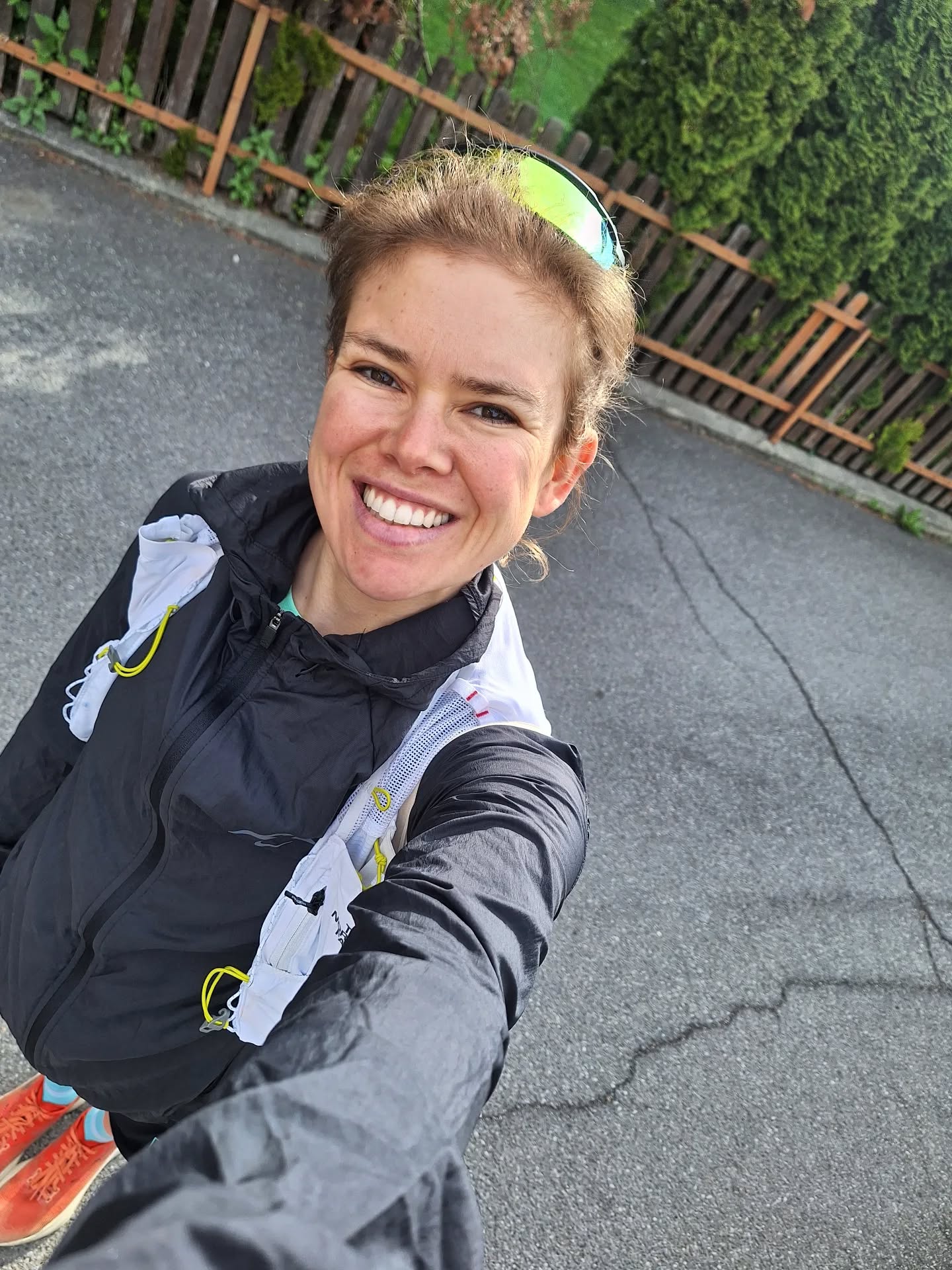 Hey Naturns, back and ready to roll! 🌞
Ready or not, race day is here! Tomorrow's gonna be wild 🤯. Check out the last slides for a sneak peek of my prep, last minute grind! 🫡😅
Body and mind feeling it. 🤭. Let's do this! 🤞🏻
Have a blast and enjoy. All gas, no expectations! ❤️🔥