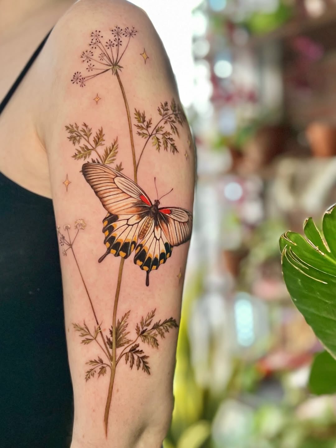 Queen Anne’s Lace & great Mormon butterfly made by @simonster.ink !!
DM Simone directly to secure a spot