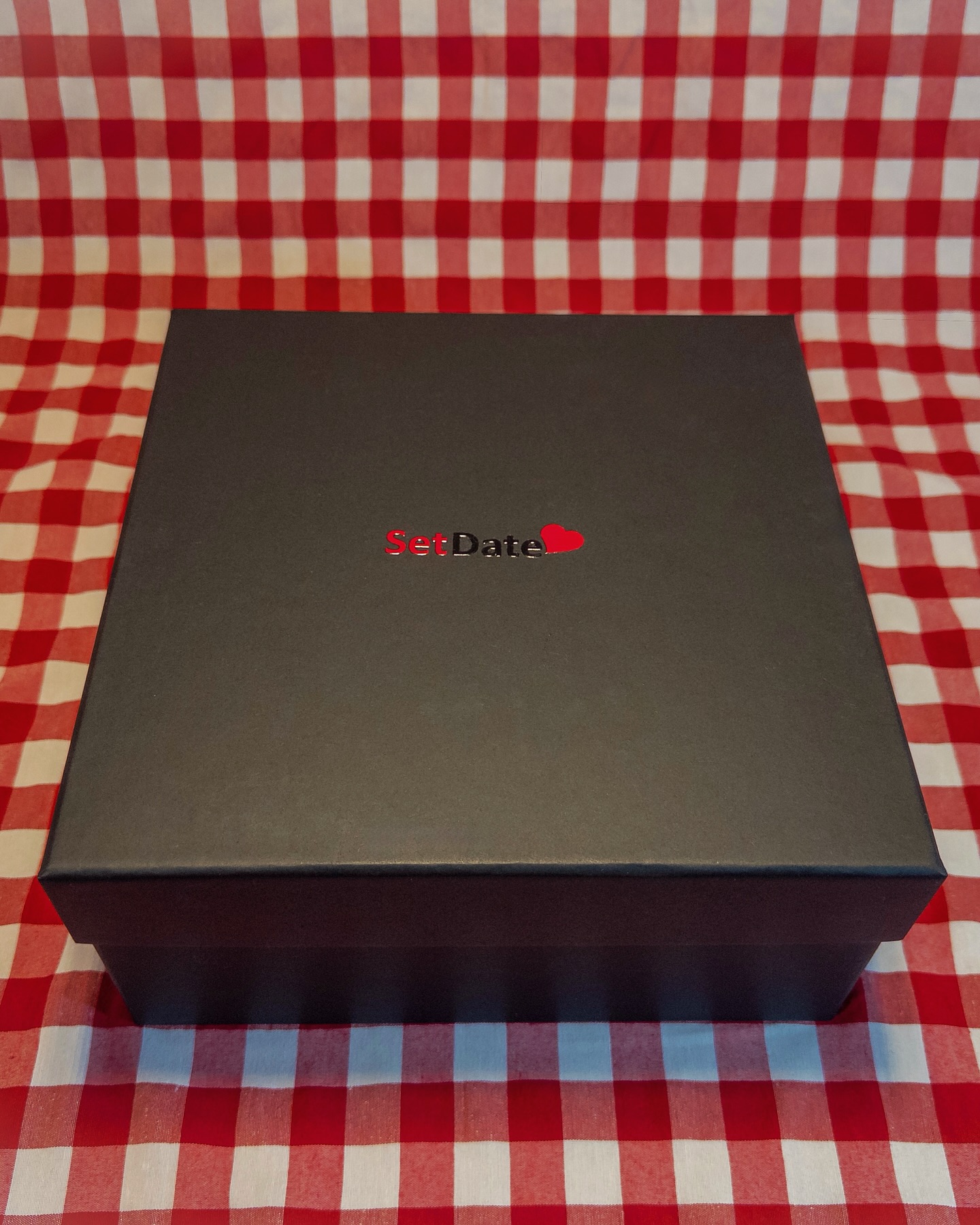 İçinde hiç bir şey yok, anılarla dolmadığı sürece.🌸
Nasıl mı? Bunu yapmanıza yardım edecek malzemeleri SetDate💝 veriyor, içini doldurmak size kalıyor.