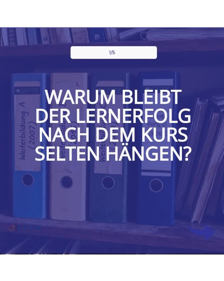 Kennst du dieses „Skript-Dilemma“? Du kommst voller Motivation aus einer Weiterbildung zurück, hast gute Vorsätze, neue Impulse und vielleicht sogar konkrete Ideen für deinen Arbeitsalltag – und trotzdem greifst du drei Monate später wieder zu den alten Mustern.
Das ist frustrierend, aber sehr häufig. Und der Grund für den fehlenden Transfer in die Praxis ist oft viel banaler, als man denkt! Wissen bleibt nicht automatisch haften, wenn es nur konsumiert wird. Reines Zuhören, Lesen oder Mitdenken reicht meist nicht aus, um Verhalten nachhaltig zu verändern.
Genau hier setzt die Lernforschung an. In der Lernpyramide zählen passive Formate wie Lesen oder reine Inputs eher zu den Methoden mit geringer Behaltensleistung. Deutlich wirksamer wird Lernen dann, wenn du Inhalte aktiv anwendest, wiederholst, reflektierst und in realen Situationen verankerst. Besonders wichtig ist dabei das Prinzip der "Distributed Practice", also verteiltes Lernen mit gezielter Wiederholung über einen längeren Zeitraum.
Denn Lernen funktioniert nicht nach dem Motto „einmal gehört = dauerhaft gelernt“. Unser Gehirn braucht Anknüpfungspunkte, Wiederholungen und vor allem Gelegenheit zur Anwendung. Erst wenn Wissen im Alltag genutzt wird, wird es zu echter Kompetenz.
Genau deshalb macht unsere Bildungsarchitektur Lernen anders:
- Handlungsorientierte Lernwege entlang realer Prozesse
- Praxisprojekte statt reiner Theorie
- Verteiltes Lernen mit gezielter Wiederholung
- Kompetenzaufbau, der im Arbeitsalltag wirklich „greift“
- Transfer, der nicht nur gedacht, sondern umgesetzt wird
So entsteht nicht nur kurzfristige Begeisterung, sondern nachhaltiger Lernerfolg. Die Inhalte bleiben nicht als schöne Erinnerung im Kopf, sondern werden zu etwas, das du tatsächlich anwendest, direkt im Team, im Projekt und im Alltag.
Du willst sehen, was das mit deinem Lernerfolg konkret macht? Dann empfehlen wir dir unbedingt unseren neuesten Blog dazu. Dort erfährst du mehr über das "Skript-Dilemma" und wie du es lösen kannst.
EAZW - Wissen, das wirkt 🚀
#Lernerfolg #Bildungsarchitektur #Praxisprojekte# Lerntransfer #Kompetenzaufbau
...