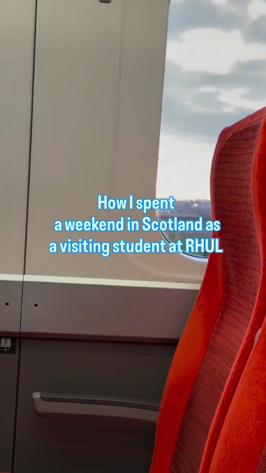 There is still 1 week left in April...
Take advantage of the March/April Adventure Pass, like Tatianna at RHUL, and travel to a destination in Great Britain! 🇬🇧 🏴 🏴 🏴
@tuftsglobaled