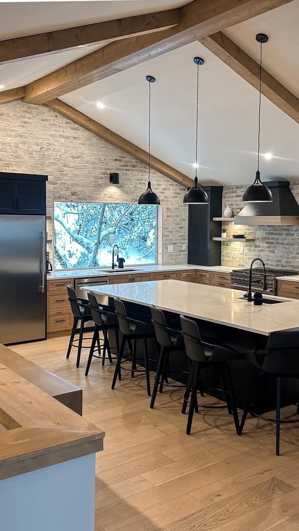 From closed-off to open-concept
This renovation reworked the layout to create a better flow, more light, and overall functional space. #ironrosehomes #beforeandafter