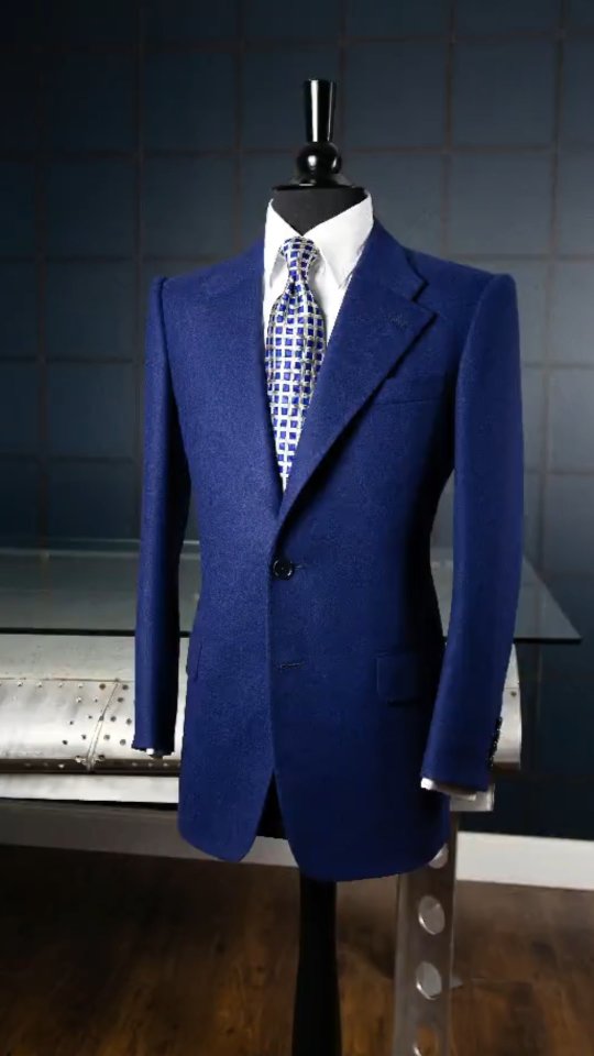 Make your own bespoke jacket.
Step by step. No shortcuts.
Already trusted by over 1,000 satisfied readers worldwide. 🥰🥰🥰
From first measurement to final pressing — every step explained with precision. For those who take tailoring seriously.
Get your copy — link in bio. 🪡🧵
#howtomakeabespokejacket #sebastianhoofs