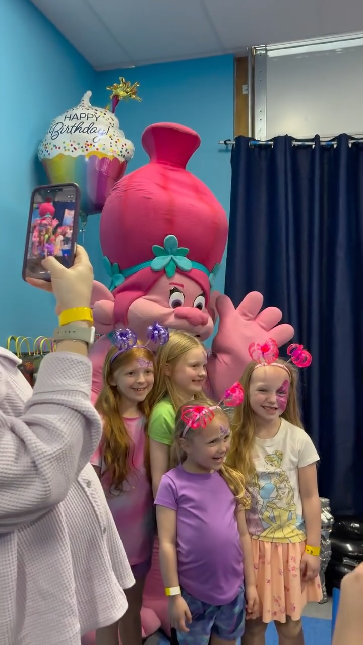 Princess Poppy traveled all the way from Troll Village just to celebrate Desi’s 5th birthday!🥳💖🌈✨
We’re wishing this birthday princess a magical year full of fun, laughter, and all the happy vibes her heart can hold, just like Princess Poppy would want!🎉💫🌈💕
We always love celebrating birthdays at @hyperkidzcrofton , at this point it’s one of our fav places to call home!💕We’ll be back in a few weeks for character night!☺️🎊
Need your kiddo’s favorite character to crash their party? We’ve got you covered!✨
#trollstheme
#princesspoppy
#hyperkidzcrofton
#kidspartyideas
#kidspartyentertainment