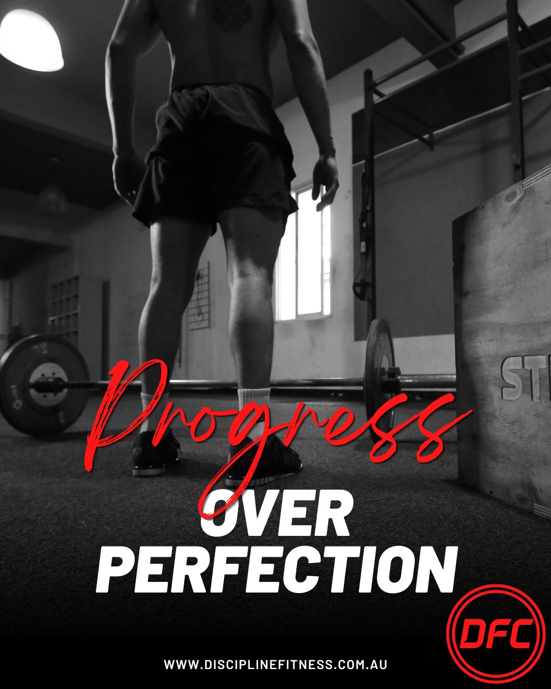 #MotivationMonday
Let’s be real: waiting for the "perfect" moment is just a fancy way of staying stuck.
Whether you’re hitting the gym, starting a project, or finally tackling that habit you’ve been putting off, doing it messily is better than not doing it at all.
Why we’re ditching "Perfect" today:
Perfection is a wall: It stops you before you even start.
Progress is a ladder: Every small, shaky step gets you higher than you were yesterday.
Consistency beats intensity: Showing up at 50% is infinitely better than waiting for a 100% that never comes.
Don't let the fear of a "bad" start stop you from a great finish. You don't need to be the best today; you just need to be better than the version of you that stayed in bed.
"𝐃𝐨𝐧𝐞 𝐢𝐬 𝐛𝐞𝐭𝐭𝐞𝐫 𝐭𝐡𝐚𝐧 𝐩𝐞𝐫𝐟𝐞𝐜𝐭."
What’s one small thing you’re checking off the list today? Drop a "✅" in the comments if you’re choosing action over overthinking!
#TheDisciplineFitnessCoach