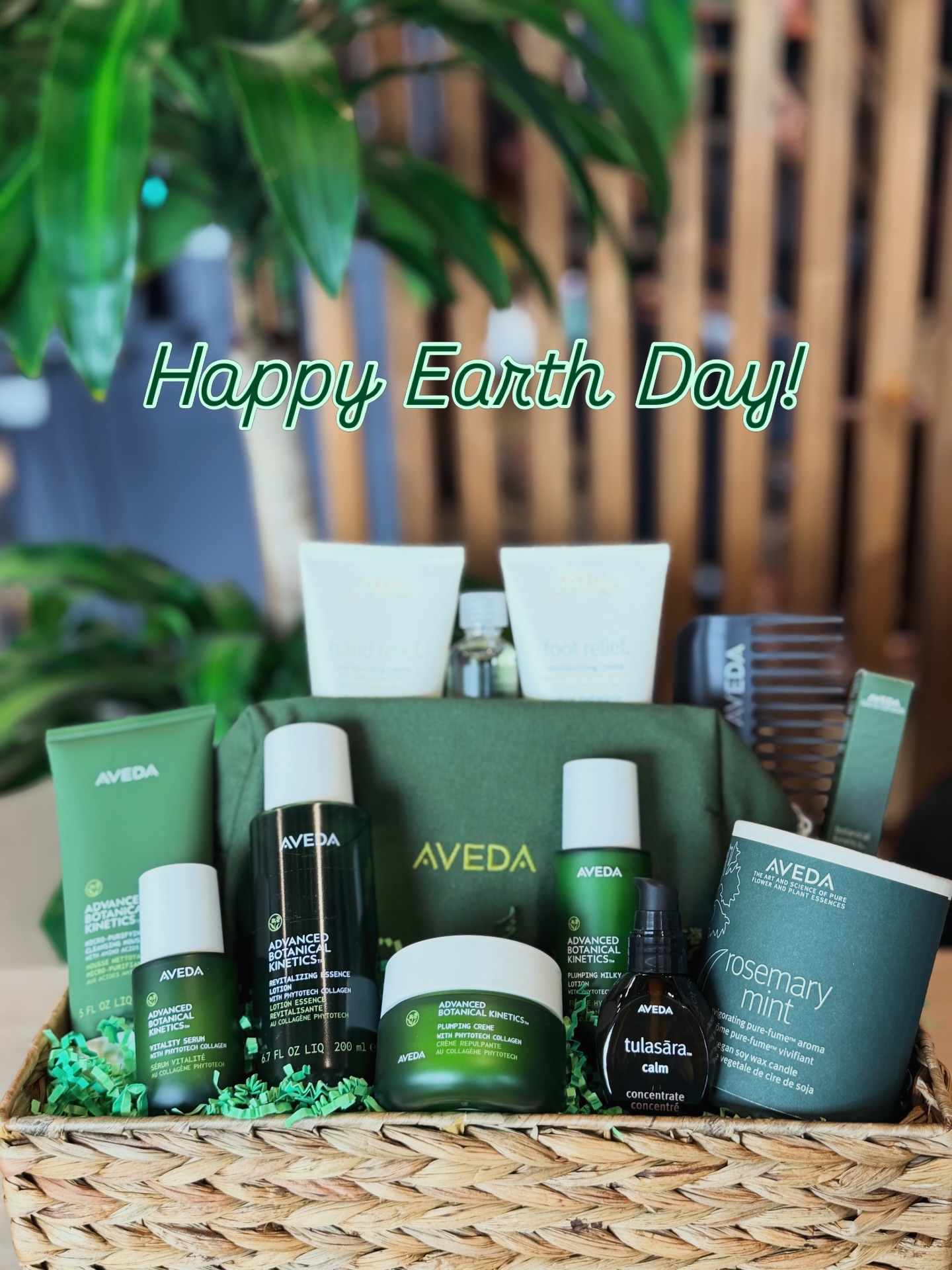 We are celebrating E A R T H M O N T H at
L U M I N by supporting our local San Marcos River! @smriverfoundation
Lumin donated over $600 worth of A V E D A S K I N C A R E !
Enter for a chance to win by participating in our raffle 🎟️
$5 - 1 ticket or $20 - 5 tickets
The more you donate = the better your odds!
Help support our local aquifer and enter for a chance to win ✨
Call/Text 210-954-6037 or DM us!
Drawing winner on May 2nd ♥️
#luminhairstudio #earthmonth #sanmarcosriver #cleanwater