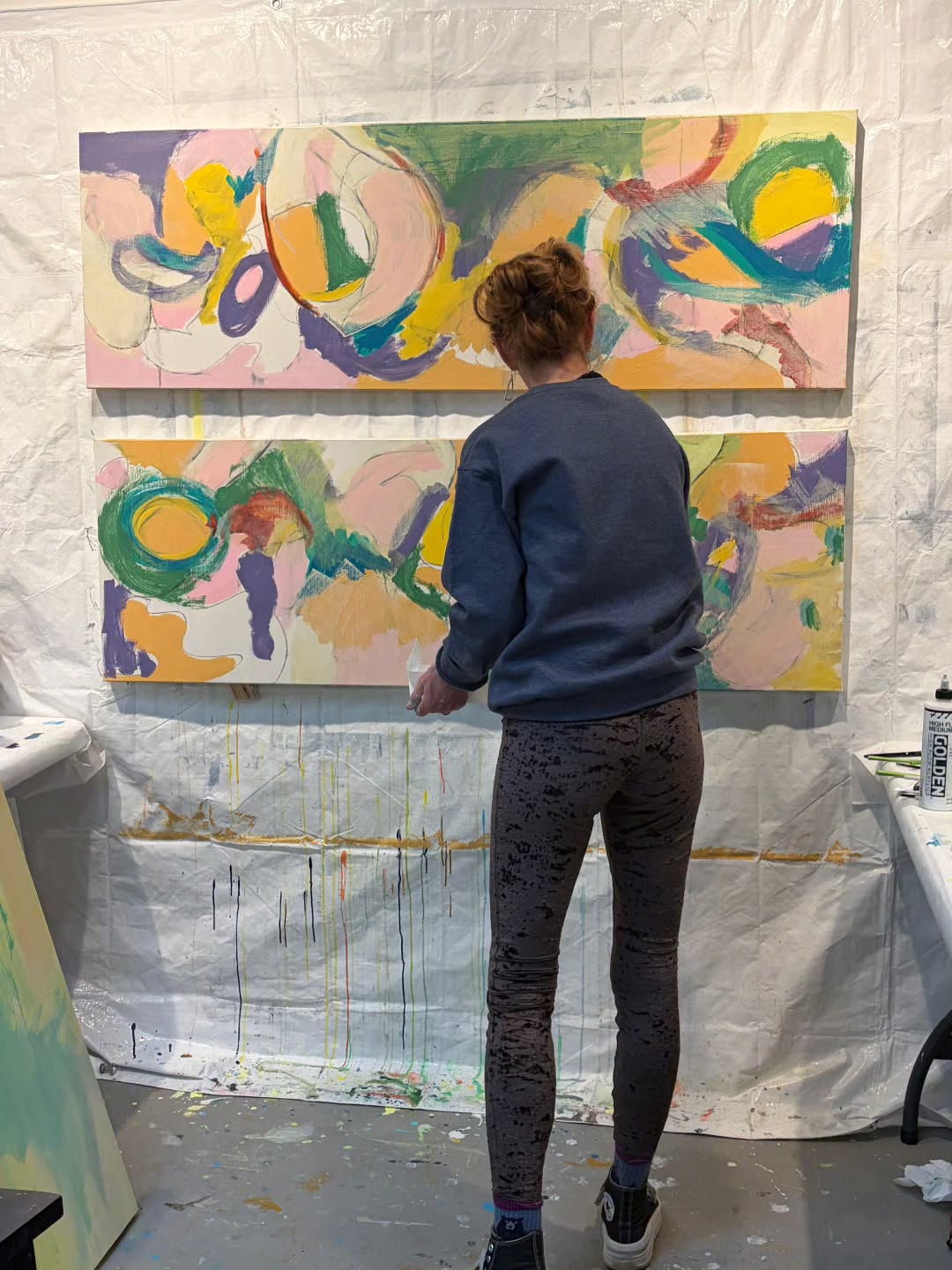 Because who couldn't benefit from a well-orchestrated creative escape right about now? 👩🏼🎨✨