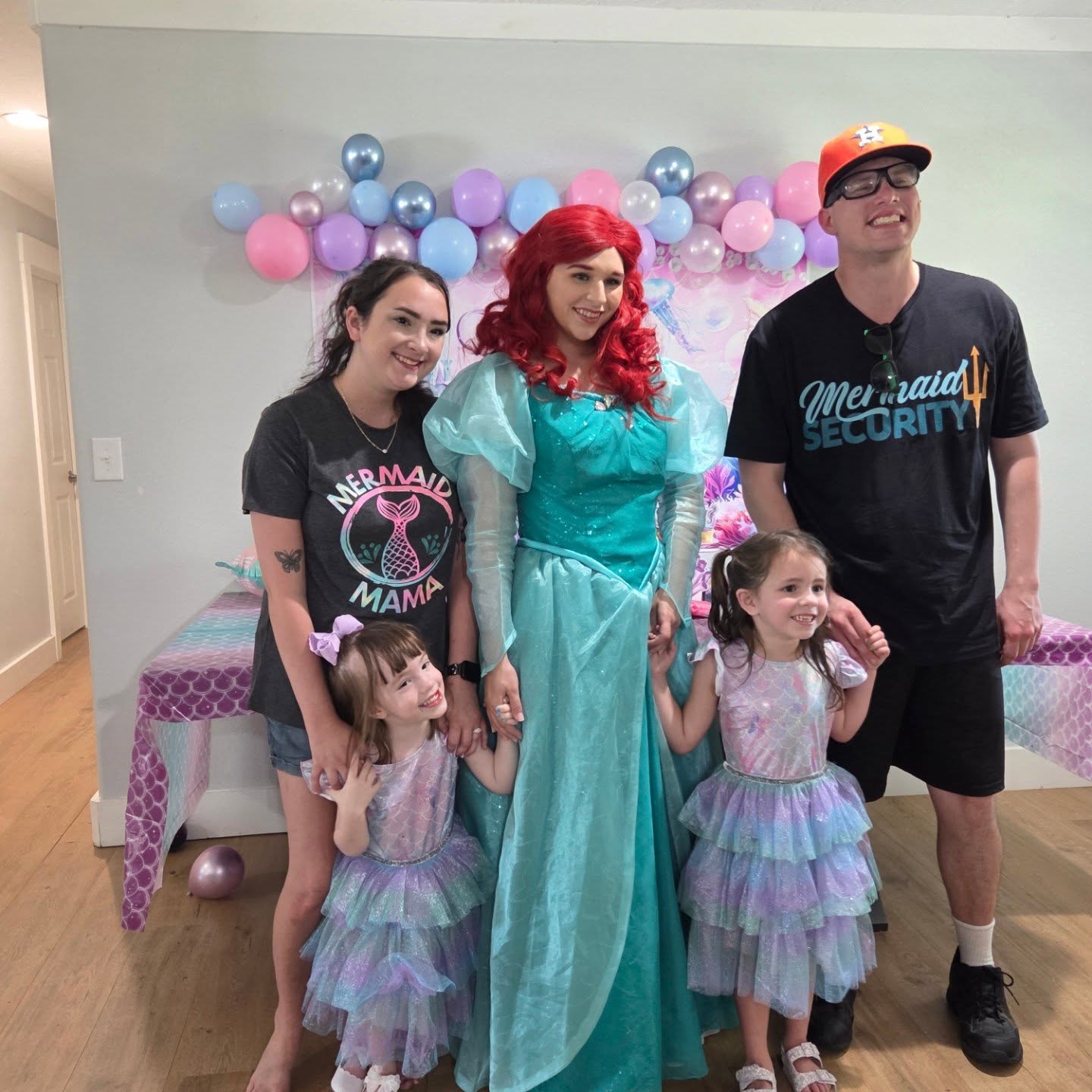 Its about the friends you make along the way ❤️
Our Mermaid Princess had a wonderful time today celebrating Princess P & D's special day 💖
We played, danced, colored and made memories to last a lifetime!
Special thank you to @kamri_ann_ for letting us make their day extra magical ✨️
#jackandjillsstorybookco