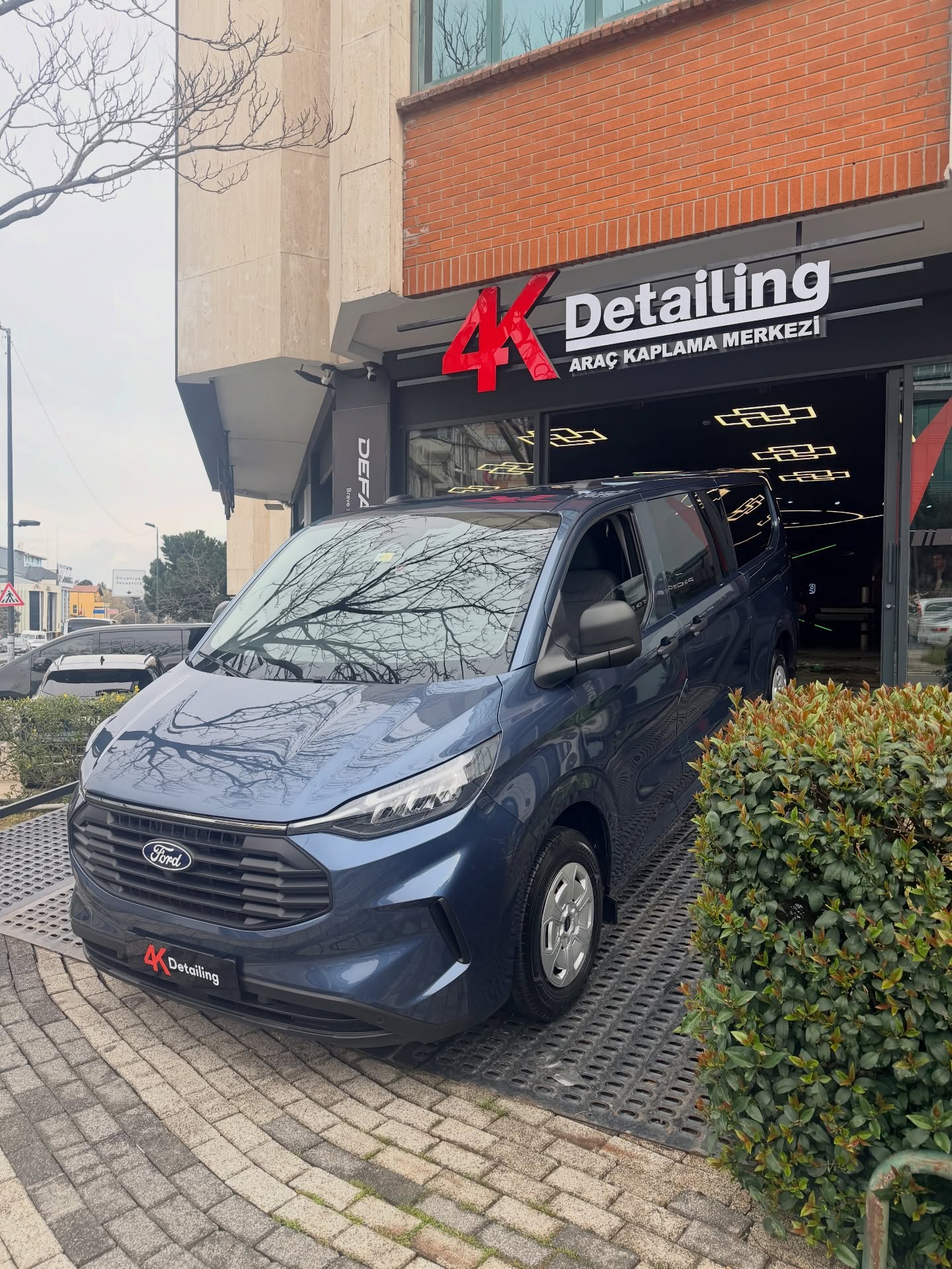 4K Detail’de bir FORD TOURNEO CUSTOM daha,
MATRİX SERİSİ 210 MİKRON PPF ile baştan sona koruma altına alındı. 🛡️
Detaylı yüzey hazırlığı, kusursuz uygulama ve premium işçilik…
Hem maksimum koruma hem de fabrikasyon parlak görünüm ✨
✅ Komple PPF Kaplama
🎁 Ön 2 Cam Filmi
🎁 Multimedya Ekran Koruma
🎁 Ön Cam Seramik Kaplama
4K Detail ayrıcalığıyla hediye edilmiştir. 👏
🛡️ Defance Pro,
7 yıl NFC garanti sistemi ile aracınızı uzun yıllar güvenle korur.
💎4K DETAİL Aracınıza Değer Katar.
#defancepro
#PPFKaplama
#210micron
#FORDCUSTOM