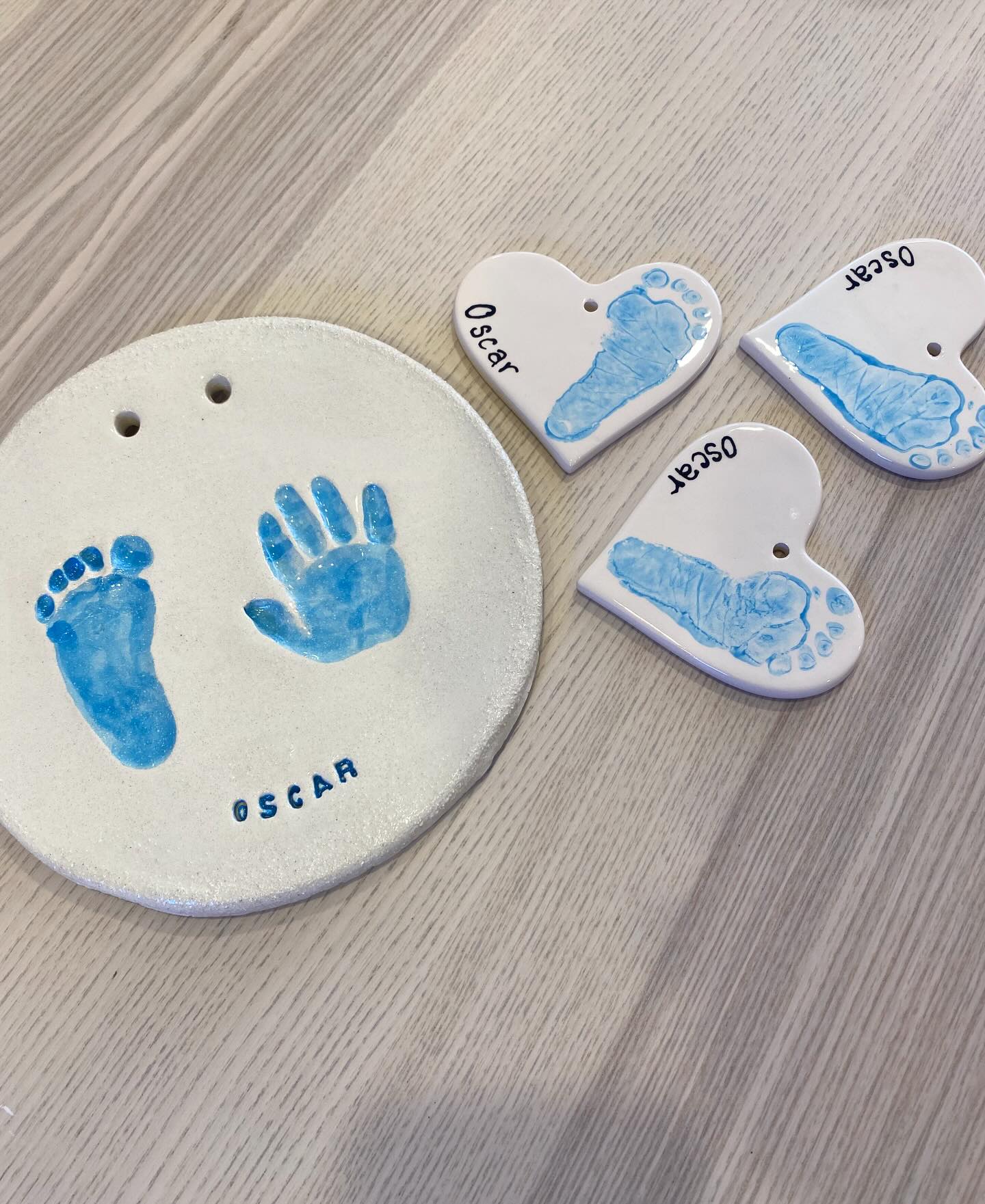 🦶We have had the pleasure of meeting some of the cutest babies recently and have helped create some pretty cute clay castings and pottery pieces 🦶
