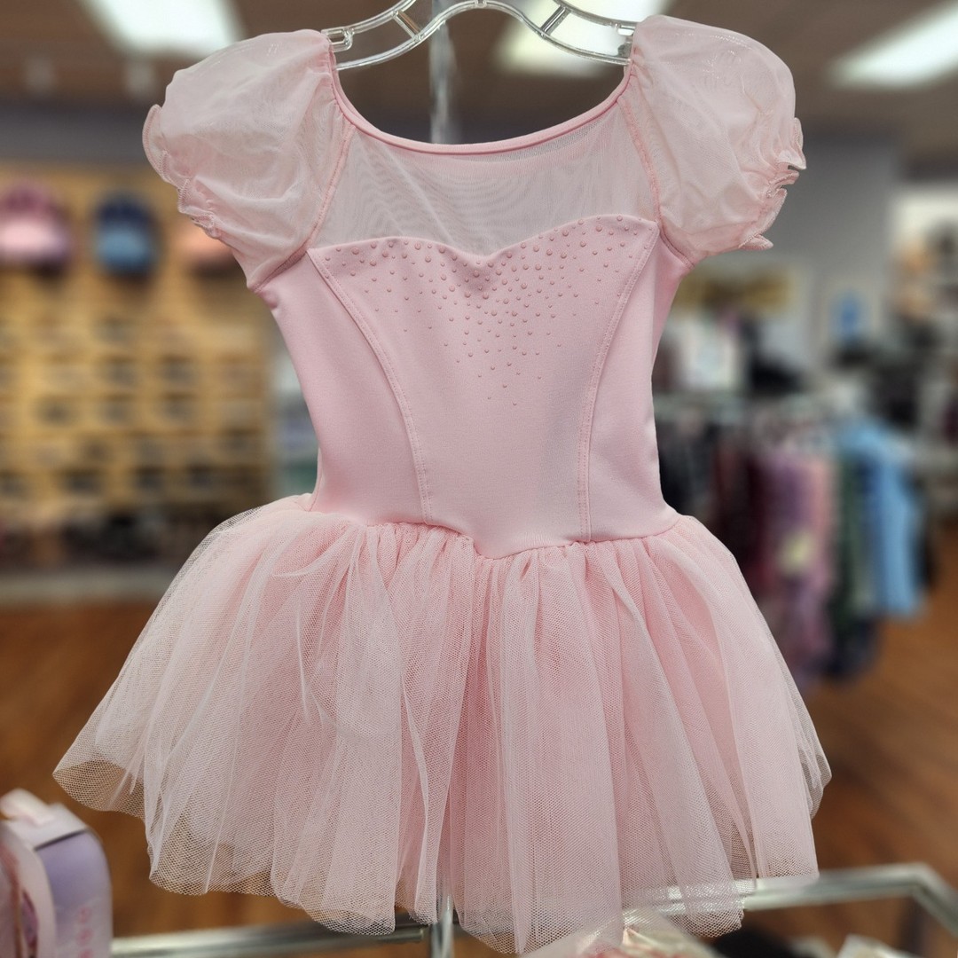 Happy Tutu Tuesday 🩷 The dot details will shine under the lights on the Celestial Tutu Dress, new from Mirella!
#dancesuppliesetc #dse #newarrival #tututuesday #mirelladancewear