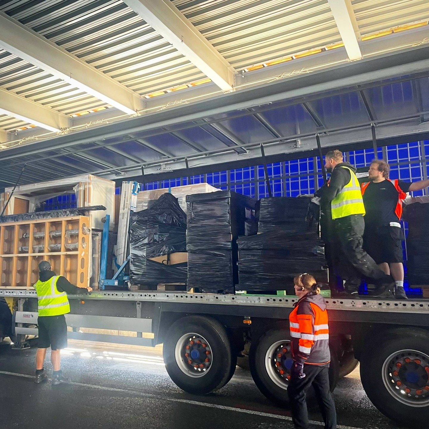April is one of the busiest months of the exhibition calendar and for the last few days our onsite team have been hard at work building five exhibition stands at Excel London for Retail Technology Show 2026 - one of our biggest shows of the year. ๐๏ธ
We've been helping new and returning clients with live marketing at Retail Technology for a number of years now, delivering high quality bespoke design and build which:
โจ Enhances brand communication
๐ข Spotlights their products and services
๐ช๐ป Helps them stand out among their competitors
Watch this space for more behind the scenes action and some glossy photos of the finished stand builds! ๐ธ
@retail.technology.show
@excellondon
#rts #retailtechnologyshow #bts #behindthescenes #event #exhibition #excel #london #design #build
