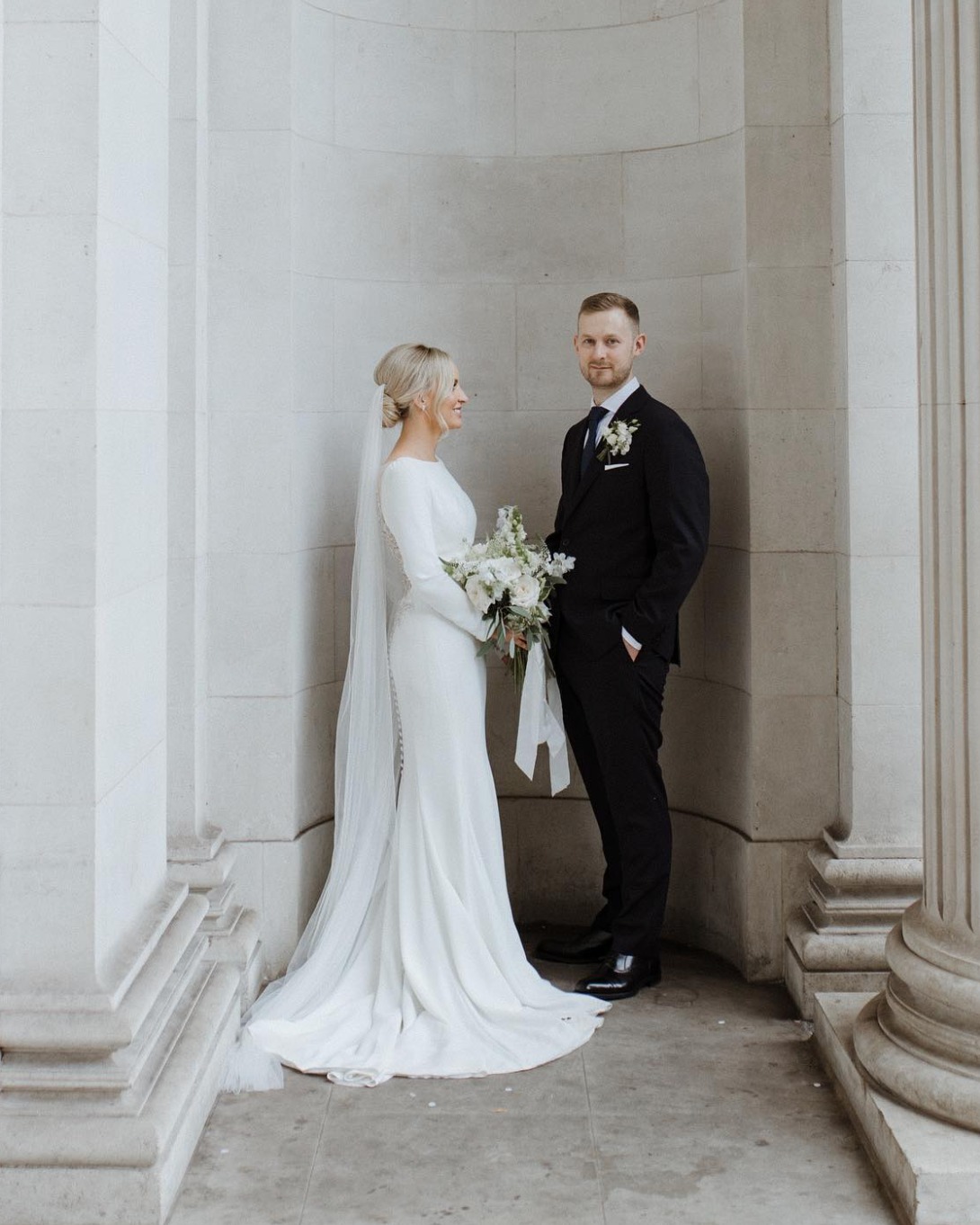 Looking forward to being back at @oldmarylebonetownhallweddings this summers. The perfect combo flowers to the @the_landmark_london and on to the townhall for the service and photos.
Danah and Kitts wedding is still one of my favs. Epic backdrops. Photos
@stephaniegreenweddings
.
.
.
#WeddingInspiration #WeddingIdeas #BrideToBe #EngagedUK #UKWedding #WeddingPlanning #WeddingDetails #WeddingDecorInspo #WeddingAesthetic #WeddingSeason #LondonWedding #LondonFlorist #UKFlorist #UKWeddingFlorist #LondonWeddingFlowers #SouthEastWedding