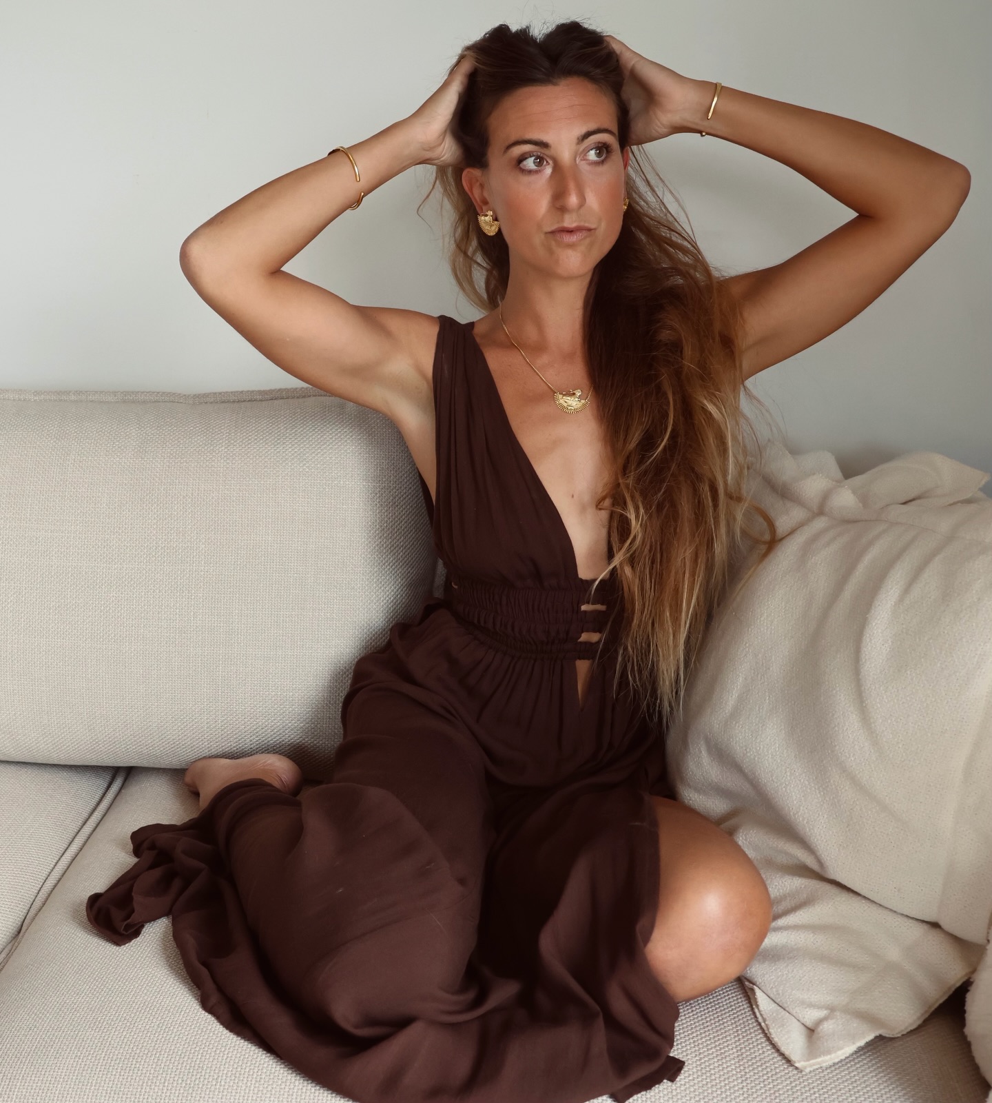 Symbols worn with softness.
Strength held close. Guardian Forms draws on talisman motifs that feel steady, instinctive, and deeply personal.
#talismans #chandracollections #ancientsymbols #intentionaljewellery #byzantium