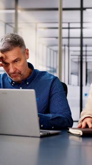 Hoy la comunicación no puede ser lenta 📡
Las empresas modernas usan:
📺 Señalización digital
📊 Información en tiempo real
📢 Mensajes dinámicos
👁️ Comunicación visual clara
Porque informar bien… también es productividad.
👉 Descúbrelo en ejetres.mx
#SenalizacionDigital #DigitalSignageMX #ComunicacionEmpresarial #Innovacion