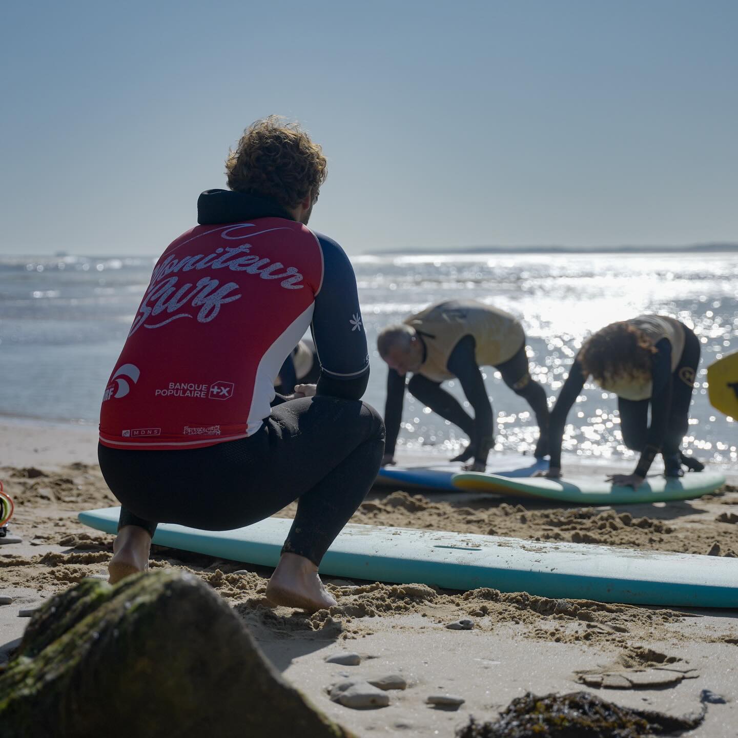 Je sais pas vous, mais nous on se régale en ce moment 😎
Des vagues parfaites, une météo clémente, et une bonne dose de glisse 🏄🏼♂️
📸 @arthurhbz @nathanamizet
@bassindemarennes_tourisme
@surfingfrance
#surf #surfing #surfschool #oleron #oleronisland