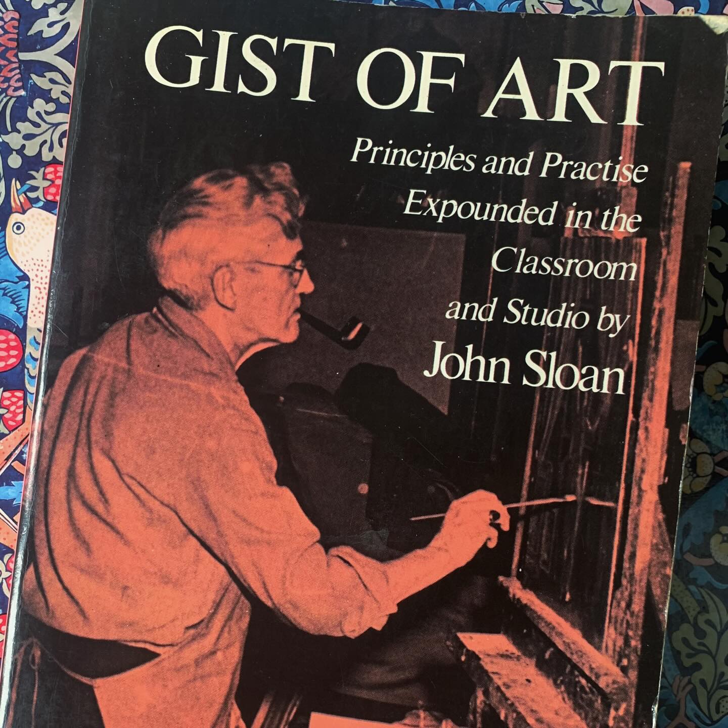 What a delightful surprise to find 'Gist of Art' by John Sloan at home, mentored by Robert Henri. Huge thanks to @mel_london_girl! This is going to be a fantastic read.
#johnsloan #gistofart #henrirobert #artbook #artistbook