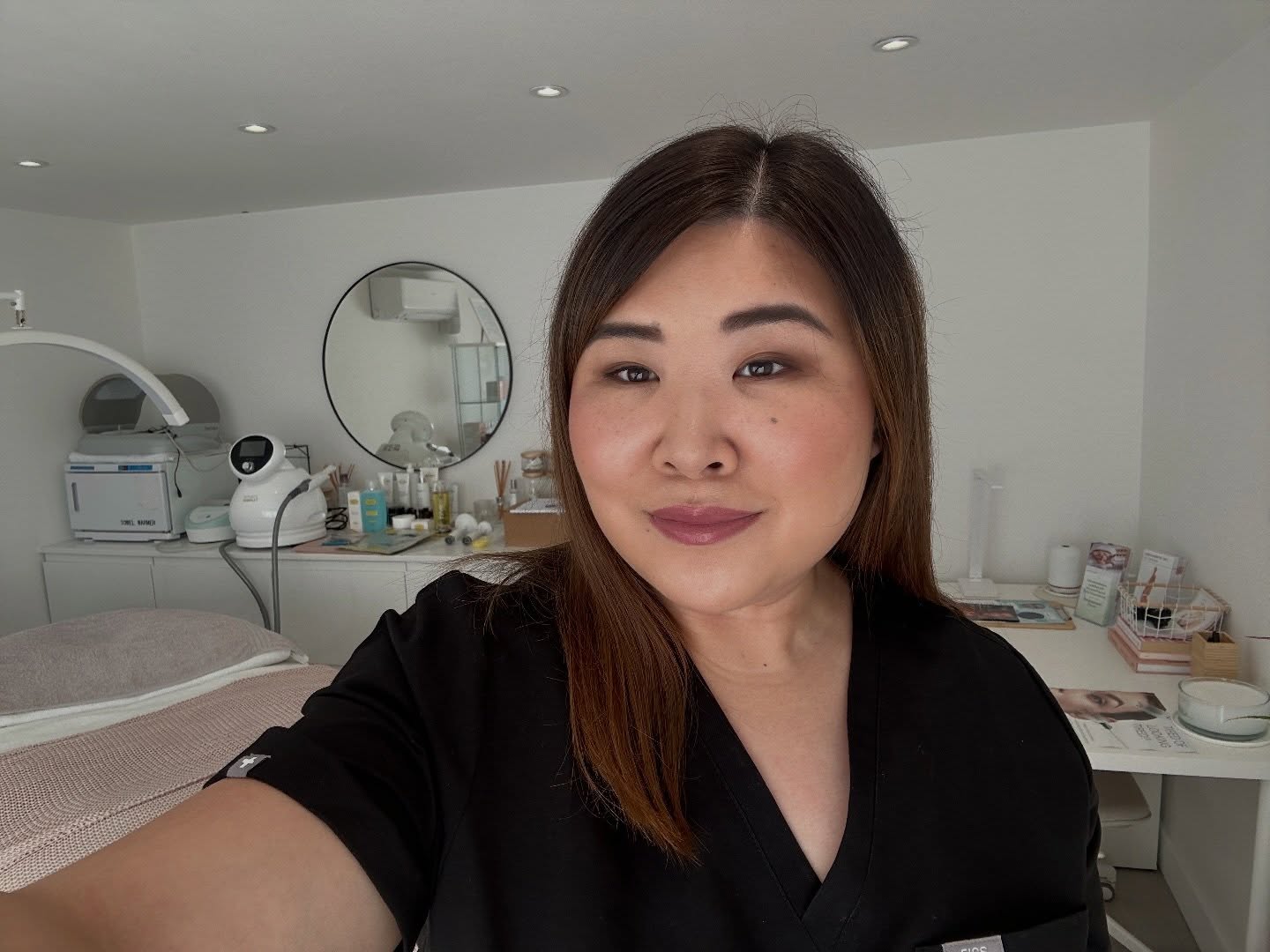 It’s been a little quiet on here lately…
I’ve been busy behind the scenes working on a refresh of my treatment menu - updating things, adding a few new options, and just making everything feel a bit more aligned.
With that will come some changes to treatments and pricing.
If you’ve been meaning to book in, you’ve still got time to do so at the current prices, anything booked before 5th May will be honoured as it is now.
Thank you so much for sticking with me while I’ve been working on this 🤍
Thank you so much for your continued support and I’m really looking forward to sharing it all with you soon.
📩 Message me or book online for your next appointment.
info@skinbycatherinemaria.com
www.skinbycatherinemaria.com
#aylesbury #aylesburytown #aylesburybeauty #aylesburyvale #aylesburybusiness