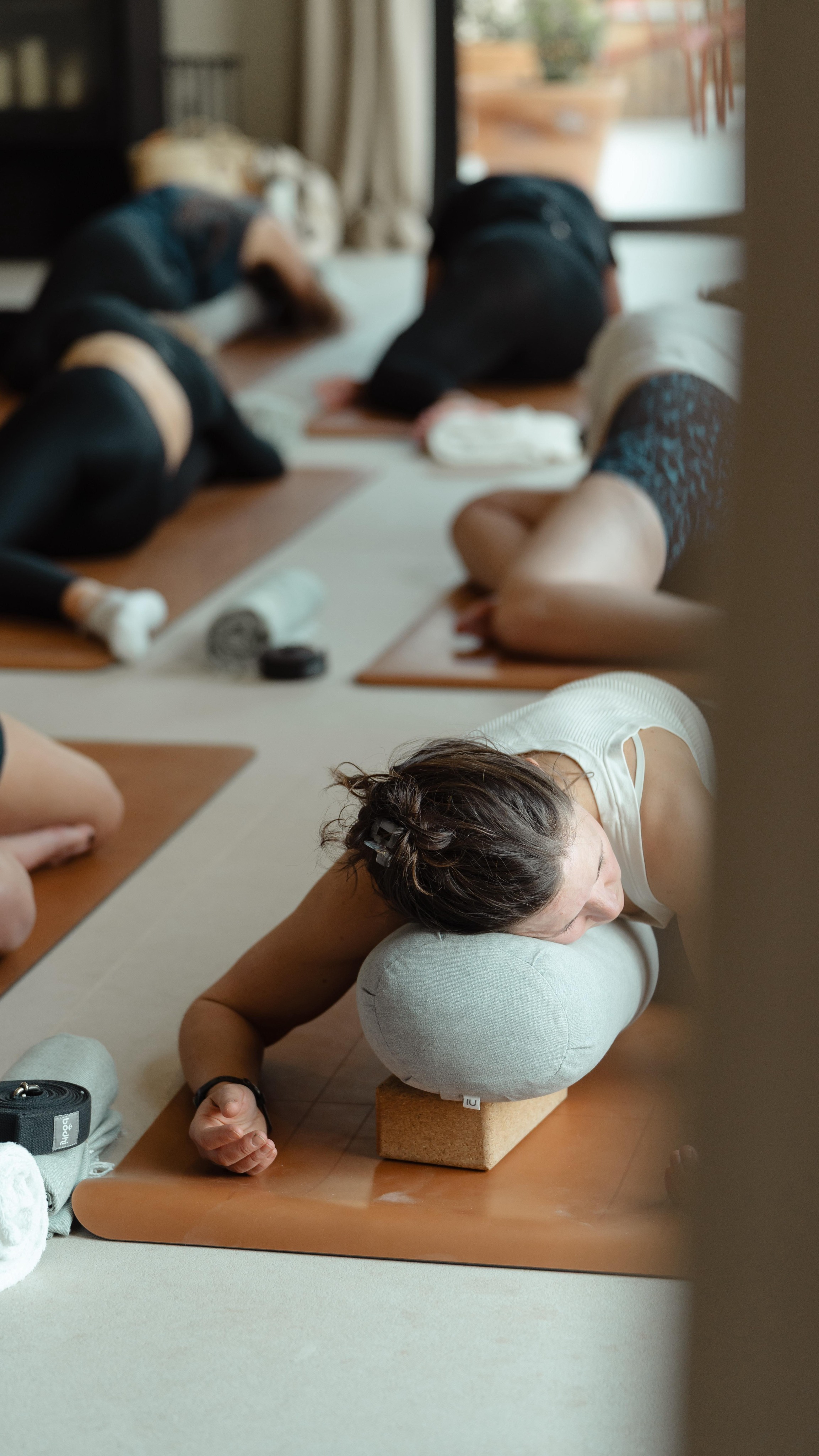 @tribe.retreats always brings out such fun and joyful energy🥹✨ what an incredible community we are growing…
For me the biggest joy is to then see people dropping into stillness, into themselves with more ease and awareness.
Honestly, if you are yet to book your 2026 escape, do something wholesome like this for yourself, where you leave feelings inspired, stronger, more grounded and so nourished.
Thank you to our friends @gribbworld and @london.nootropics for surprising our guests😘
And of course, big thanks to @thelodgemallorca for holding us all so wonderfully 🤍
.
#yogaretreats #yogaretreat #yogaretreatspain