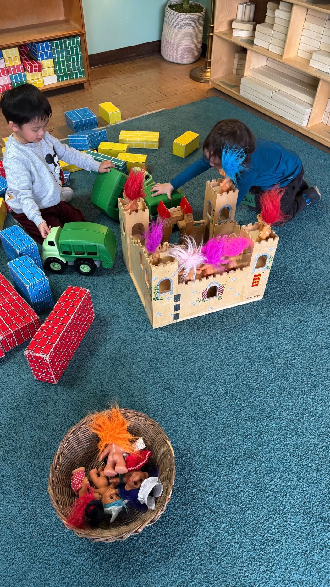 Cutie pie Admiral Twos class hard at work and play 😍🫶
.
.
.
.
.
#cooperativepreschool #socialemotionallearning #toddlerclasses #handsonlearning #preschoolactivities #playbasedlearning #parentsasteachers #parenteducation #admiralcoop #whitecenter #westseattle #responsiveparenting #positivediscipline #southseattlecollege #ssccoop