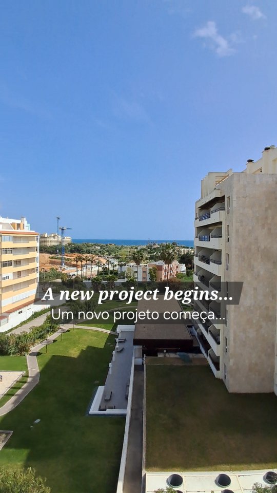 EN| Starting a new project is always about seeing what could be there.
This 1-bedroom apartment already has the best feature — an open view to the ocean — and we’re now designing a space that does it justice.
Looking forward to sharing the transformation.
PT | Começar um novo projeto é sempre sobre ver o que pode vir a ser.
Este apartamento T1 já tem a melhor característica — uma vista aberta para o mar — e estamos agora a desenhar um espaço que esteja à altura.
Ficamos à espera de partilhar a transformação.
#interiordesign #beforeandafter #homedesign #coastalhome #portugalhomes