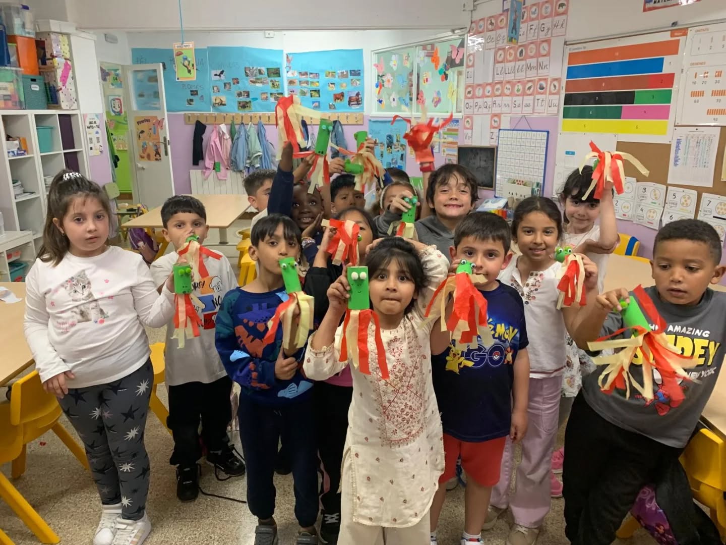 Comencem la setmana cultural a l'Escola Piaget realitzant punts de llibres i manualitats de Sant Jordi!
💚💚💚
#EsperitPiaget
#PassioPerlEscola
#SomEscola
#ElCarmel