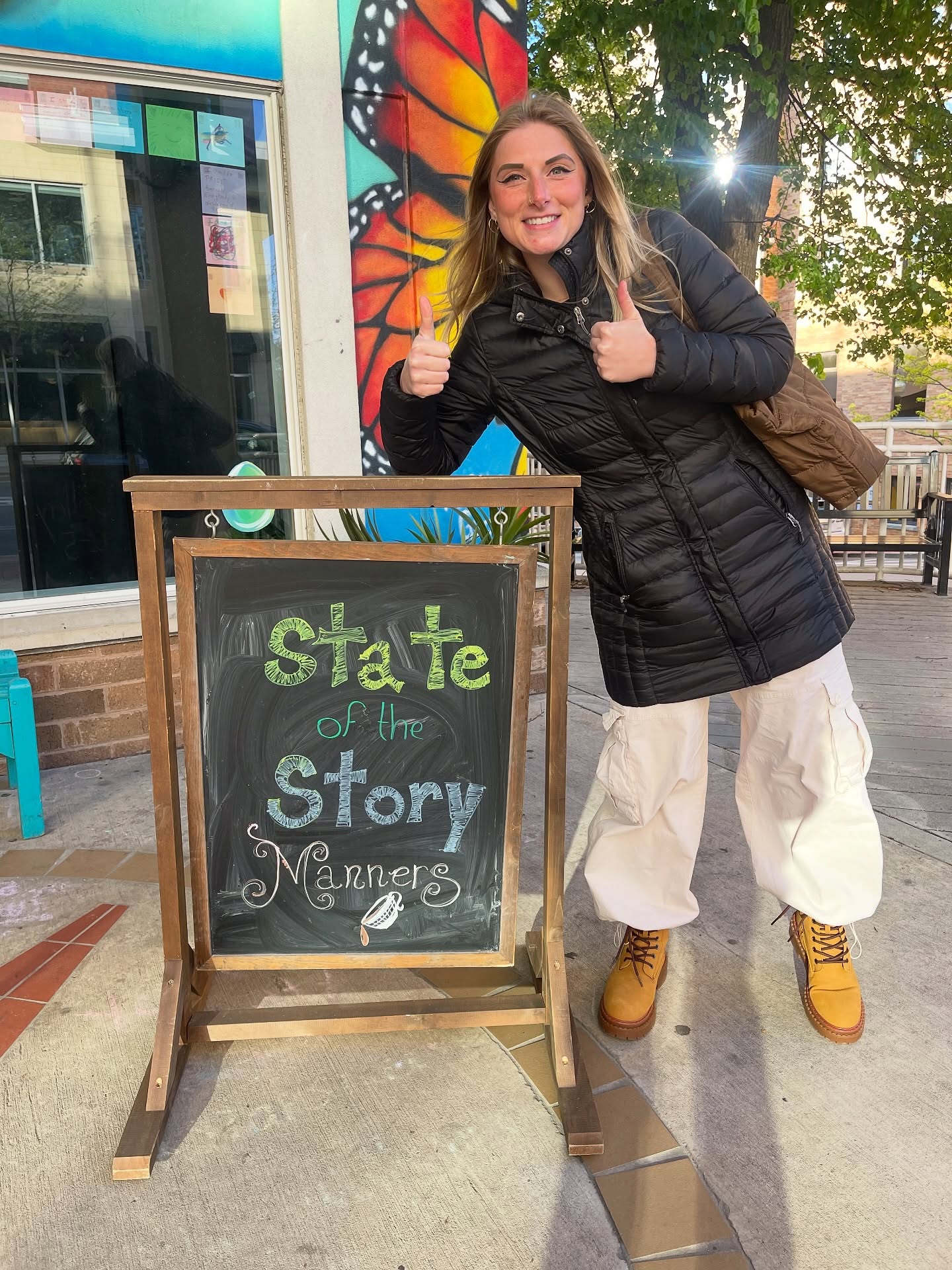 Incredible night of story-telling, music & connection! #storytelling
Thank you @vi.land for most of these photos.