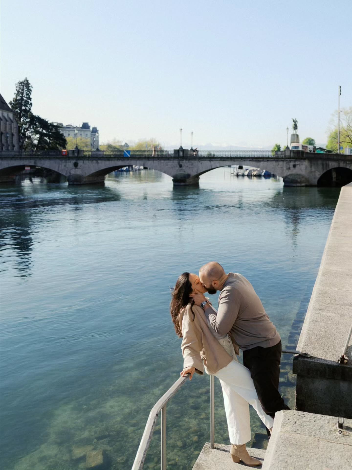 At the end of April, I had the pleasure of wandering around the heart of Zurich with Luisa & Mathias during the early morning hours. Quiet streets, warm spring light, and the sweetest company; honestly the perfect way to start a Saturday.
The full (but curated) gallery is now up on my website as well, and I’d absolutely love for you to go take a look. 🫶🏻
#coupleshootzurich #paarshootingzürich #destinationphotographer #visitzurich #zurichcouplesphotographer
