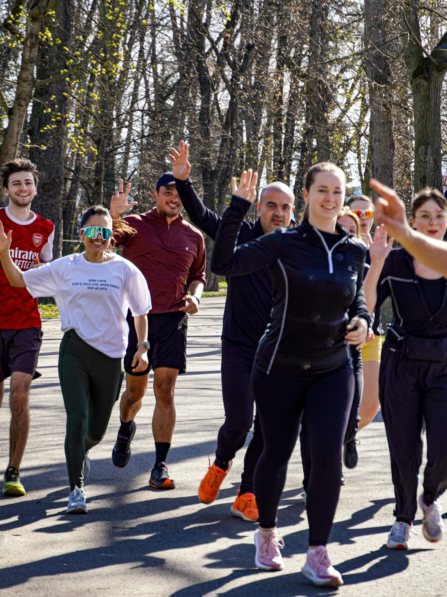 Hands up if you’re running tomorrow? 🙋♂️🙋♀️
Yes it’s getting warm ☀️ so if you don’t have any plans join us tomorrow for our Sunday social run at Kolektor Café Prague 7
Meet us there at 10:00am ⏰
5k through Stromovka 🌳 and back for coffee ☕ and cha