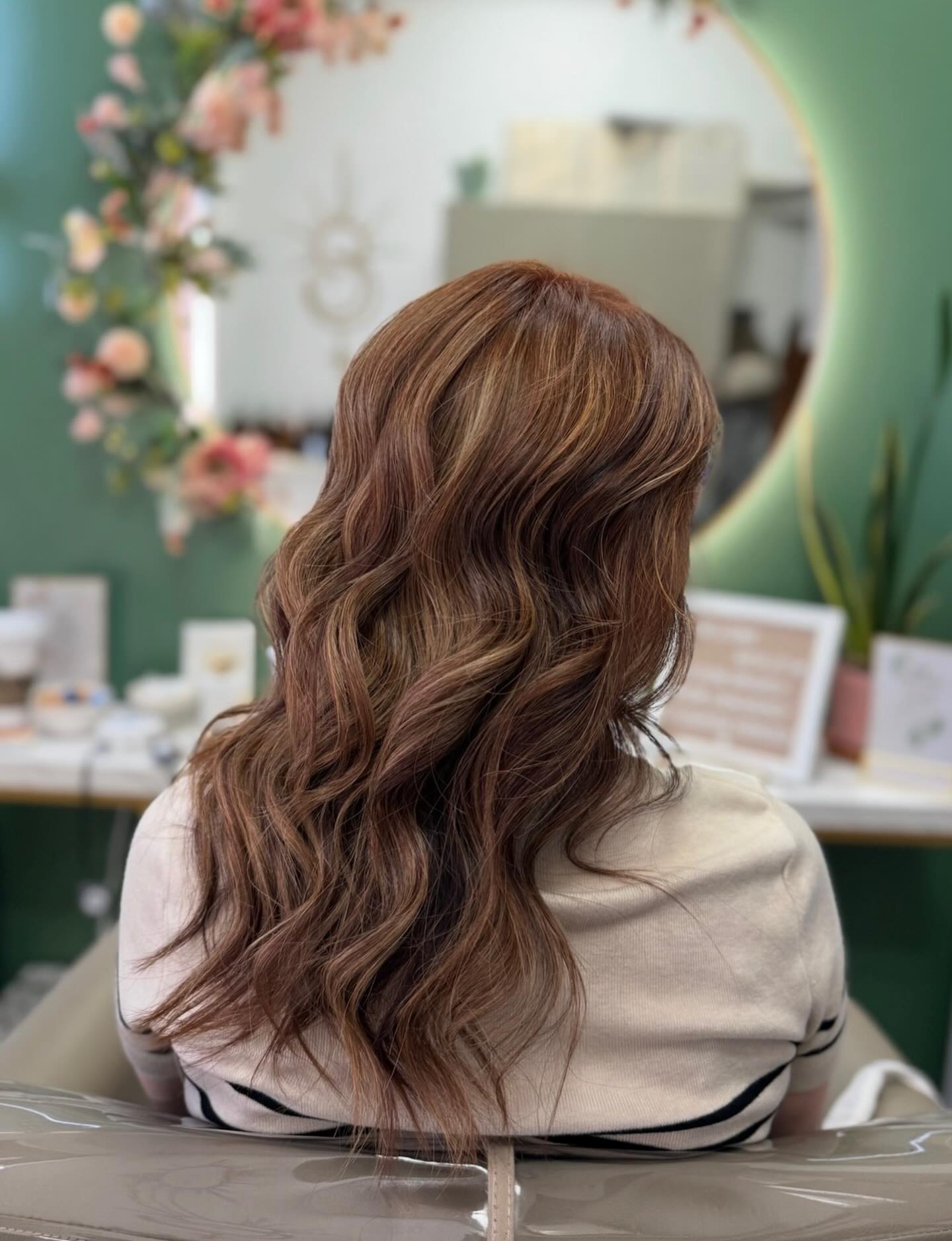 Extensions aren’t as simple as just making your hair look fuller or longer, it’s about helping you feel joy everytime you look in the mirror!! 🌿
#tawnynicolehairdesign #coloradospringshairstylist #extensionsspecialist #extensionscoloradosprings #hairextensions