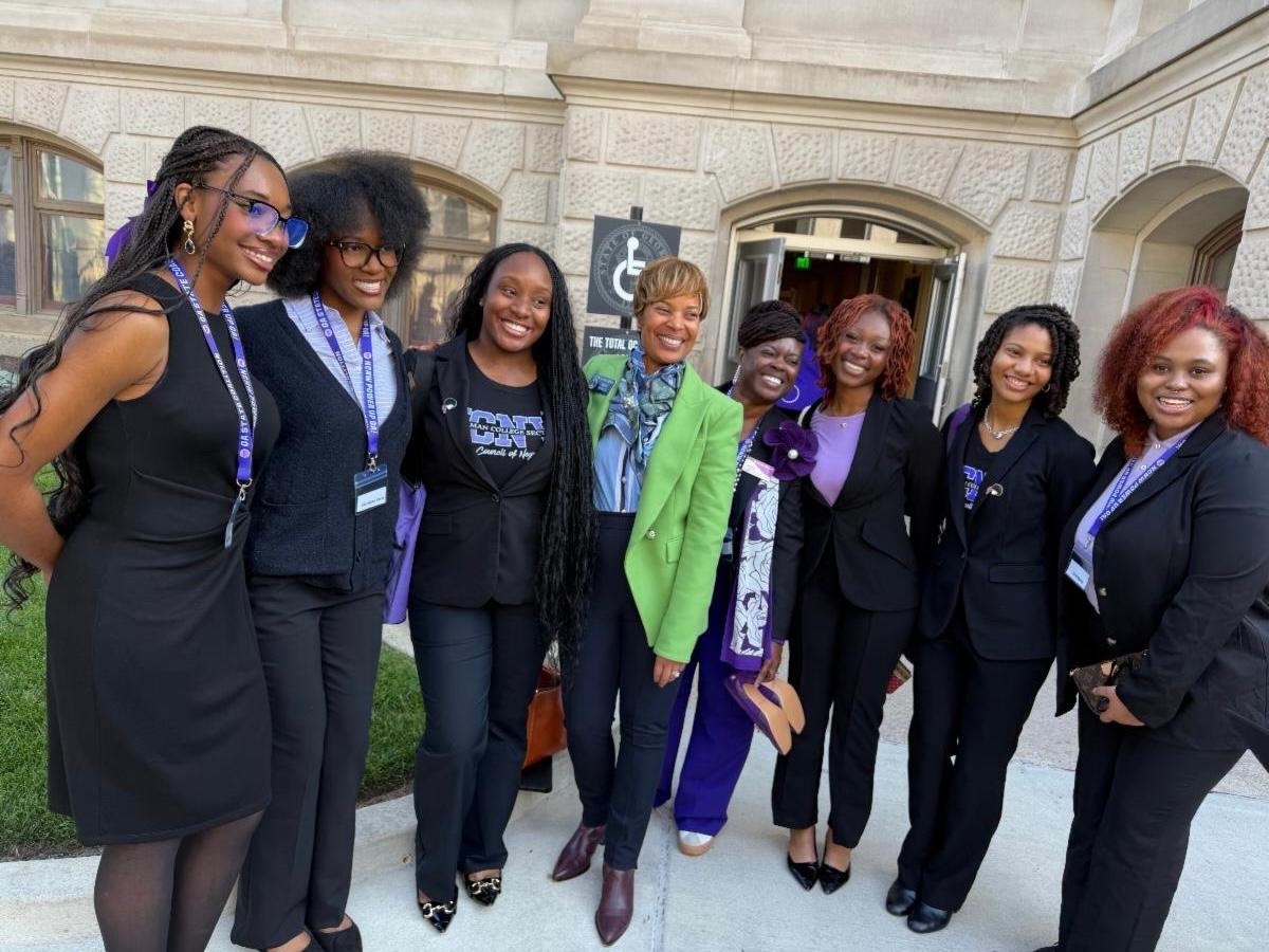 NCNW Day at the Capitol: I was proud to join National Council of Negro Women (NCNW) Day at the Capitol alongside members of the Greater Atlanta Chapter. As a member, it was especially meaningful to stand with women who continue to lead with purpose, advocacy, and a deep commitment to community. NCNW has long been a powerful force in advancing equity, opportunity, and civic engagement—and it was inspiring to see that legacy in action under the Gold Dome.
#SonyaSays #Sonya4Ga
