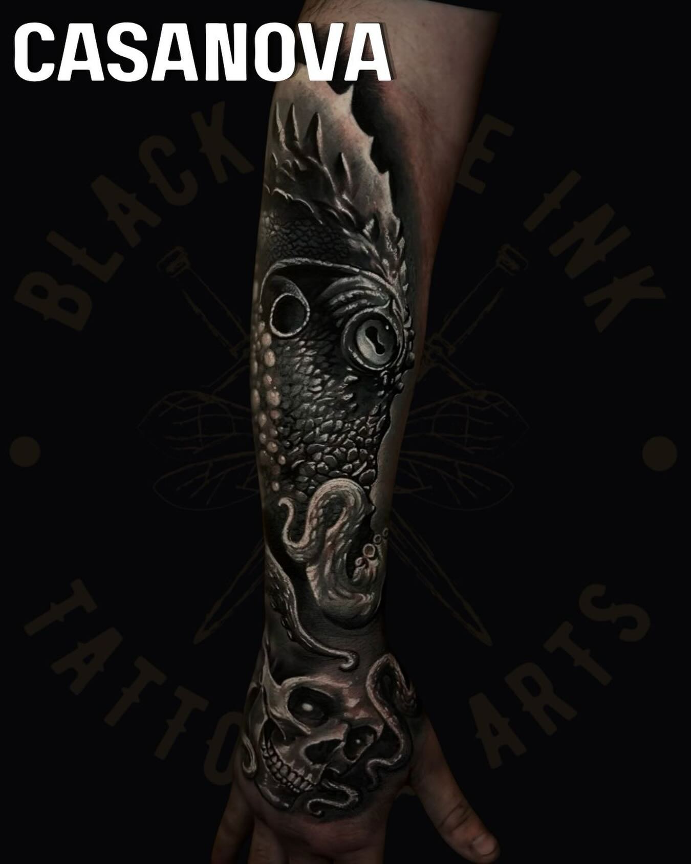 Cover-up executed perfectly by Casanova
His books are open for May and is currently accepting new clients
Do you have an old piece you want gone? Nowās your sign š
DM to book
#coveruptattoo #fayettevillenc #fortbraggnc #tattoos #nctattoos