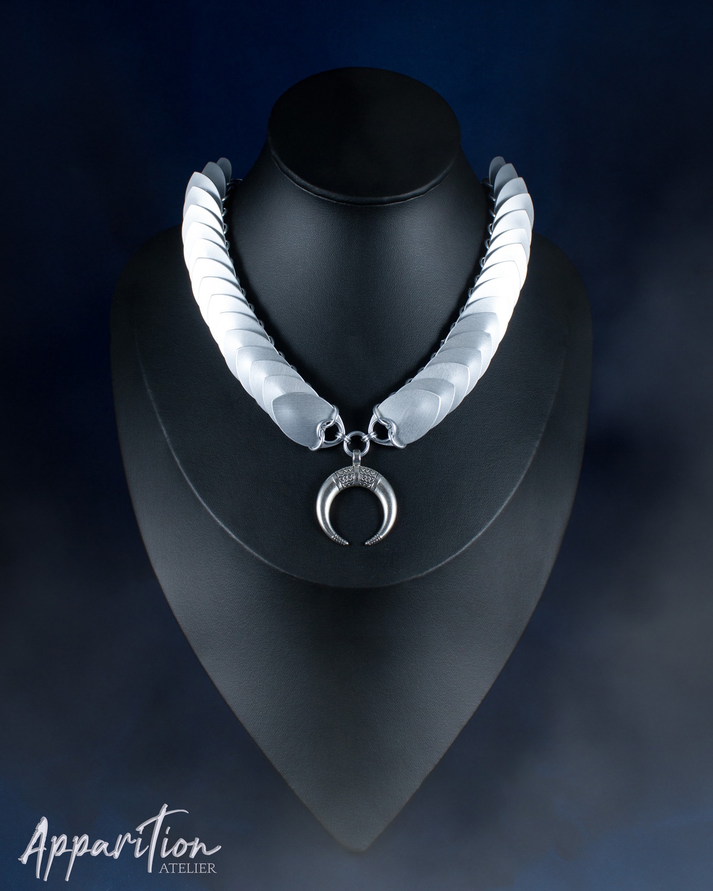 ⚔️ Selena Scalemaille Necklace
⛓ R450
Available now at www.apparition.co.za
#apparitionatelier #handcrafted #modernmedieval #scalemaille #jewellery