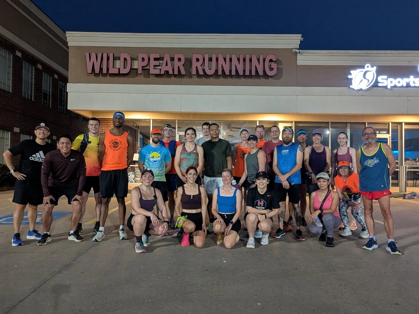 We celebrated Motherās Day early the best way we know how: a sweaty Saturday morning group run followed by the ultimate rewardācoffee and donuts! āš©
Thank you to everyone who came out and endured the humidity. HUGE shout out to all the incredible moms! Happy Mother's Day! š
.
See y'all next week! GO PARR! š§”
.
#RunPearland #MothersDayRun #RunClub #SaturdayRun #TexasRunning
.