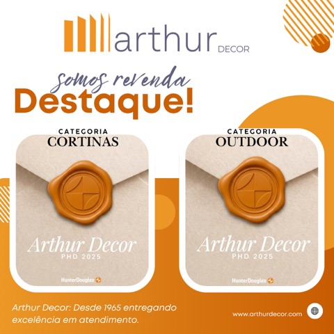 Celebramos com orgulho a conquista no Prêmio PHD 2025 como Revenda Destaque.
🙏🏻☀️🧡🤜🏼🤛🏼👏🏻🏆
Mais do que um reconhecimento, este resultado reflete a consistência de um trabalho construído com estratégia, precisão e um alto padrão de execução ao longo de todo o ano. Nesta edição, consolidamos nossa excelência ao sermos premiados em duas categorias fundamentais do portfólio @hunterdouglasbrasil : Cortinas e Xales + Produtos Outdoor.
Por trás dessa conquista está uma equipe comprometida, que atua com excelência em cada etapa — do atendimento ao desenvolvimento e à entrega final dos projetos de Sol a Sol! Um esforço coletivo que traduz, na prática, os valores que sustentam a nossa marca.Seguimos evoluindo, com foco em inovação, qualidade e na construção de relações sólidas com nossos parceiros e clientes. @arthurdecor : Desde 1965 entregando excelência em atendimento.