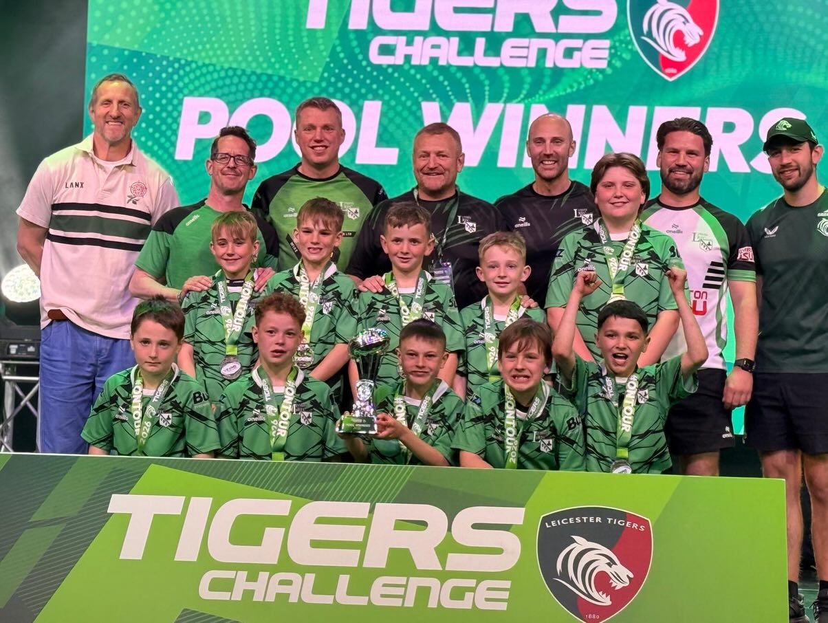 Warrington Construction Ltd is proud to sponsor the U10s, and moments like these are exactly why. Seeing the team celebrate their success, enjoy the occasion, and be rewarded for all their hard work makes it incredibly special to be involved.
A huge congratulations to our U10s on winning the Tigers Challenge Cup at Bognor Regis, and to the U12s for bringing home the Tigers Challenge Shield.
The U10s Green team were outstanding, winning all of their games and going on to beat Luctonians on the way to cup victory.
The Black team also performed brilliantly, finishing second in their group and ending the tournament as runners-up in the plate.