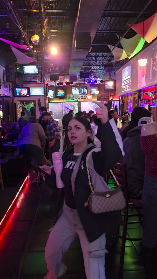 Fun Friday @lizardloungeli