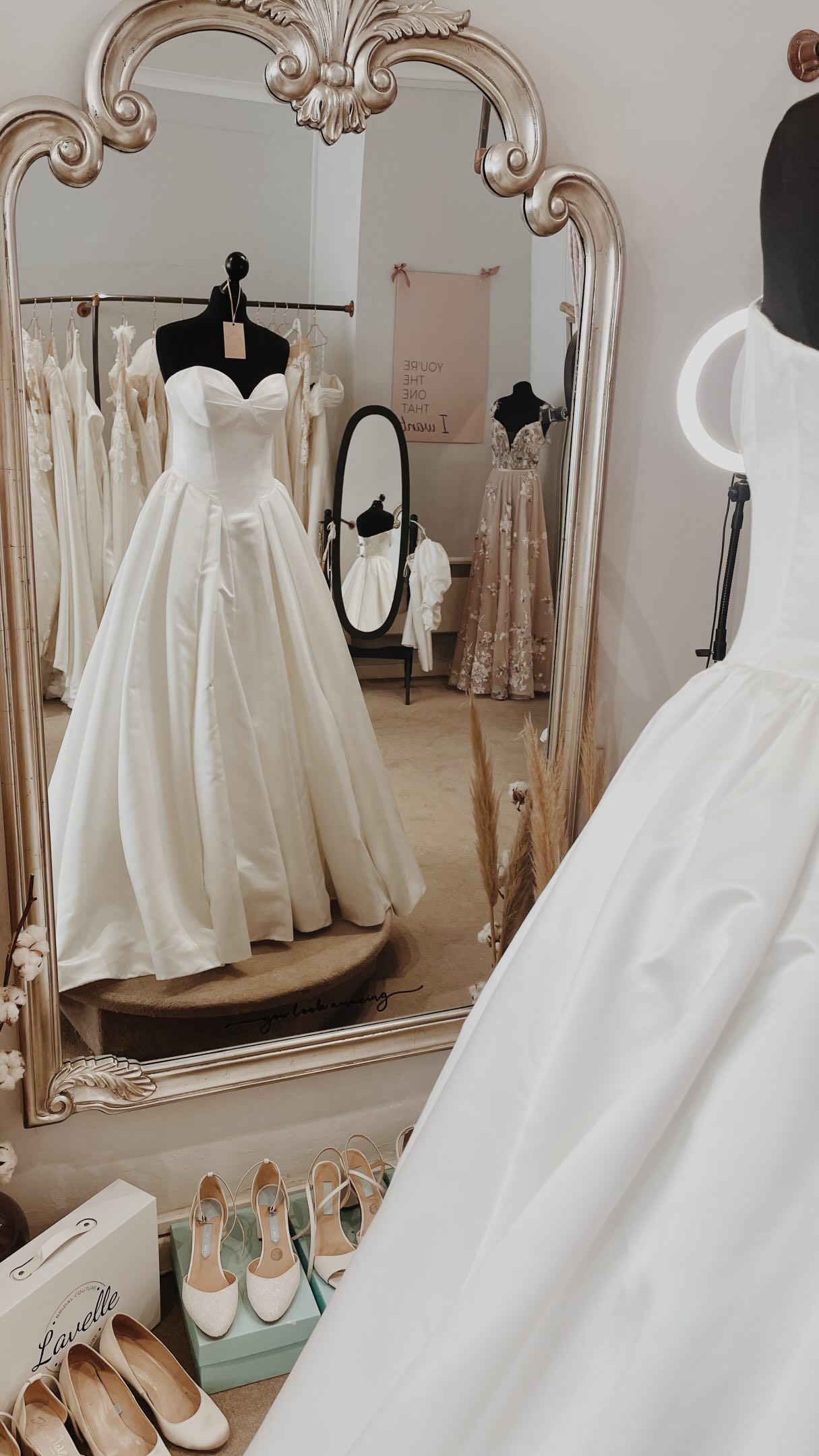 It’s about time I changed the window and showed you all what newness I’ve put in.
So here she is, Eimera from @pronovias. If you’re on the search for show-stopping elegance, you’ve got to try this dress on!
Click the link in my bio to book your appointment now.
#princessweddingdress #satinweddingdress #pronovias #pronoviasweddingdress #pronoviaseimera