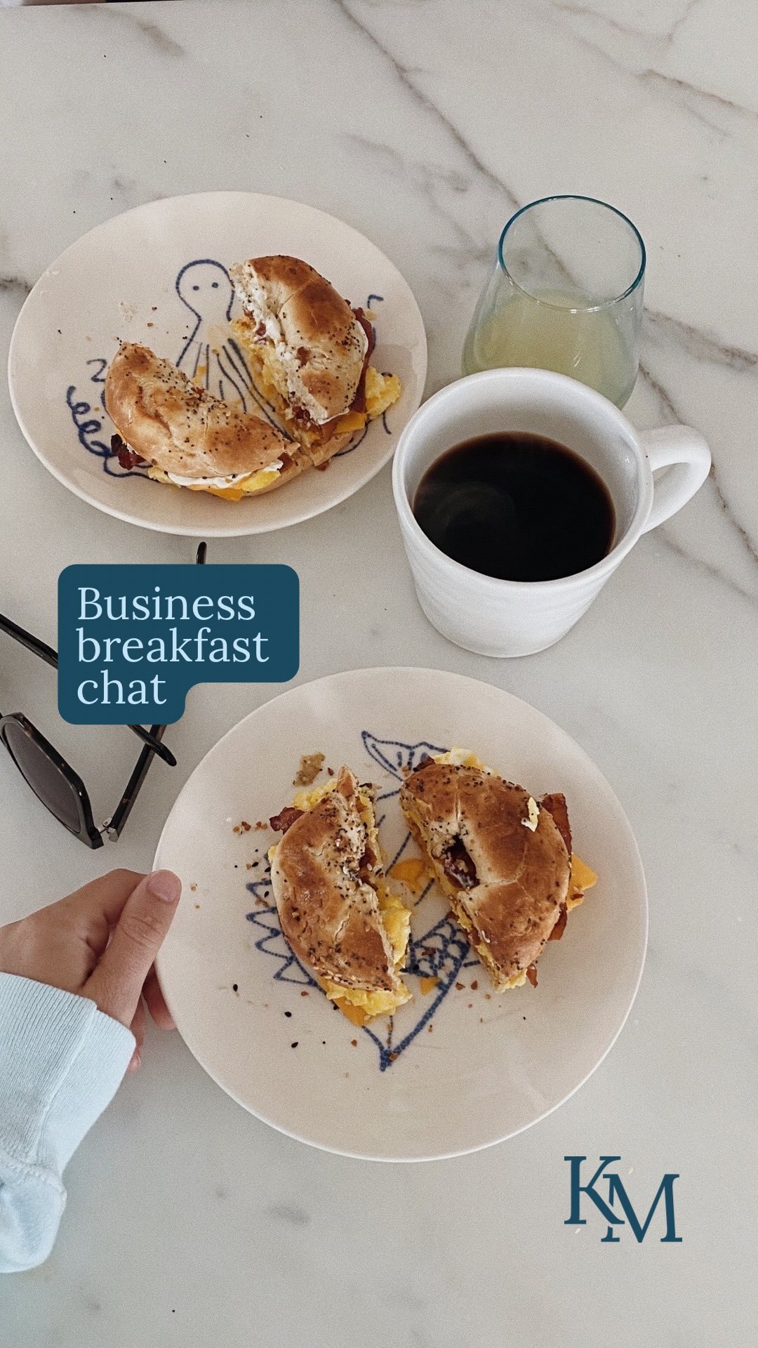 Business chat with me while I make breakfast 🫶🏼
Let us know if you want more of these!
#femaleentrepreneur #mindsetshift #businesswoman #selfgrowth #virtualassistant