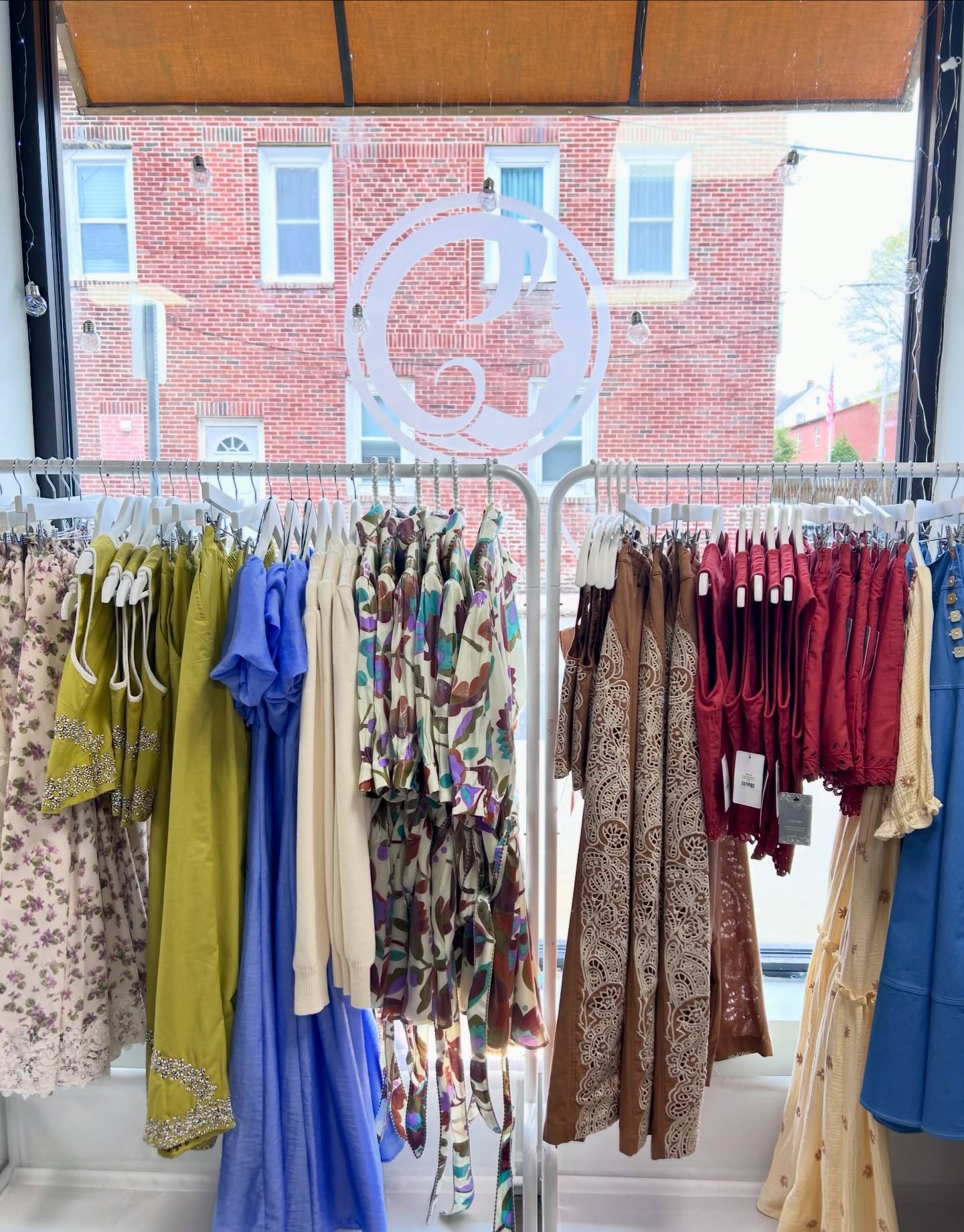 We’re open today 10–7 ✨ Stop by BM Skincare Boutique to grab your last-minute April vacation essentials, your skin will thank you!
#BostonMicroneedling #BmSkincare #SkincareBoston #GlowingSkin #VacationReady