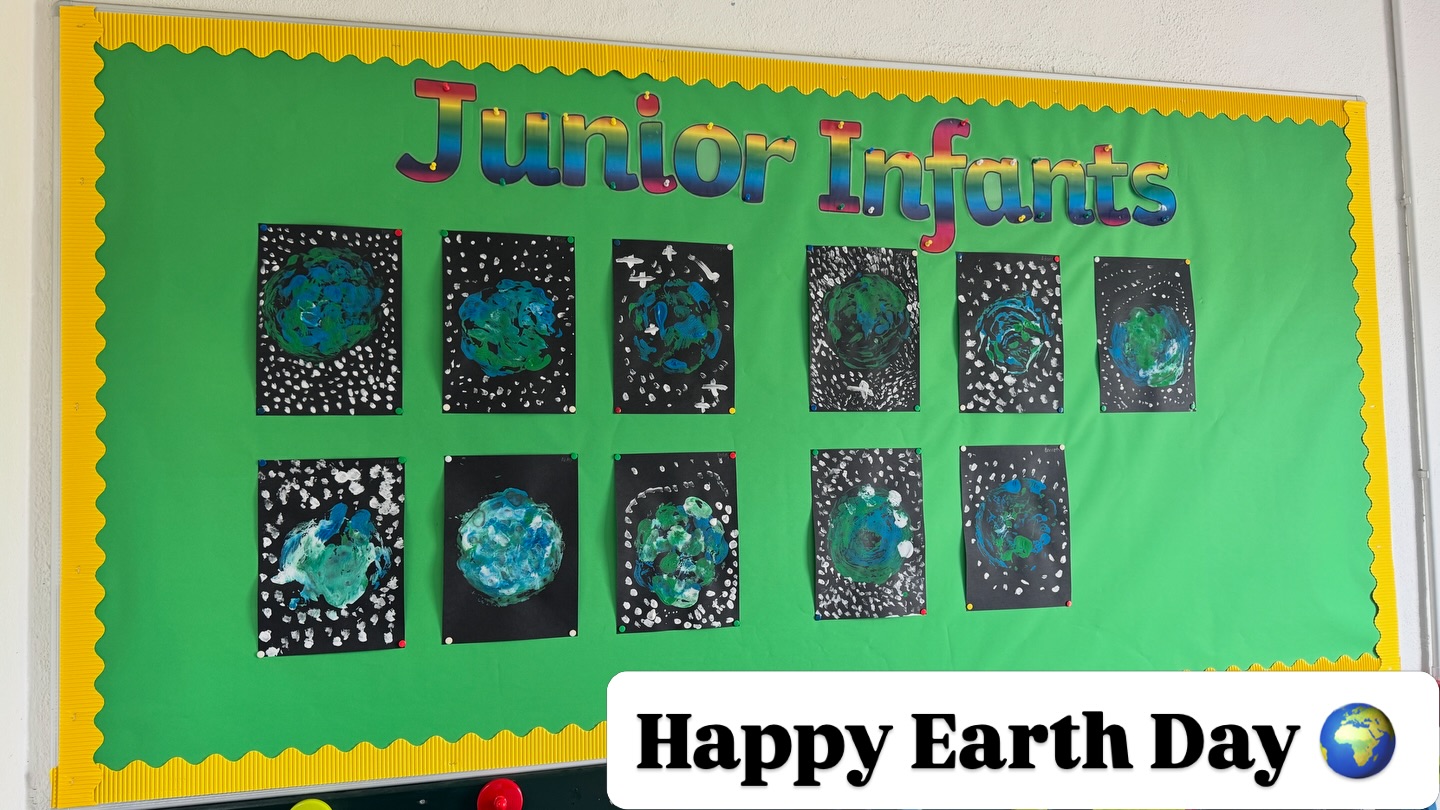 Lots of work (and fun) in Junior Infants today for Earth Day! #theenormousturnip #earthdayart #earthdayprint #sowingcress #scienceexperiment