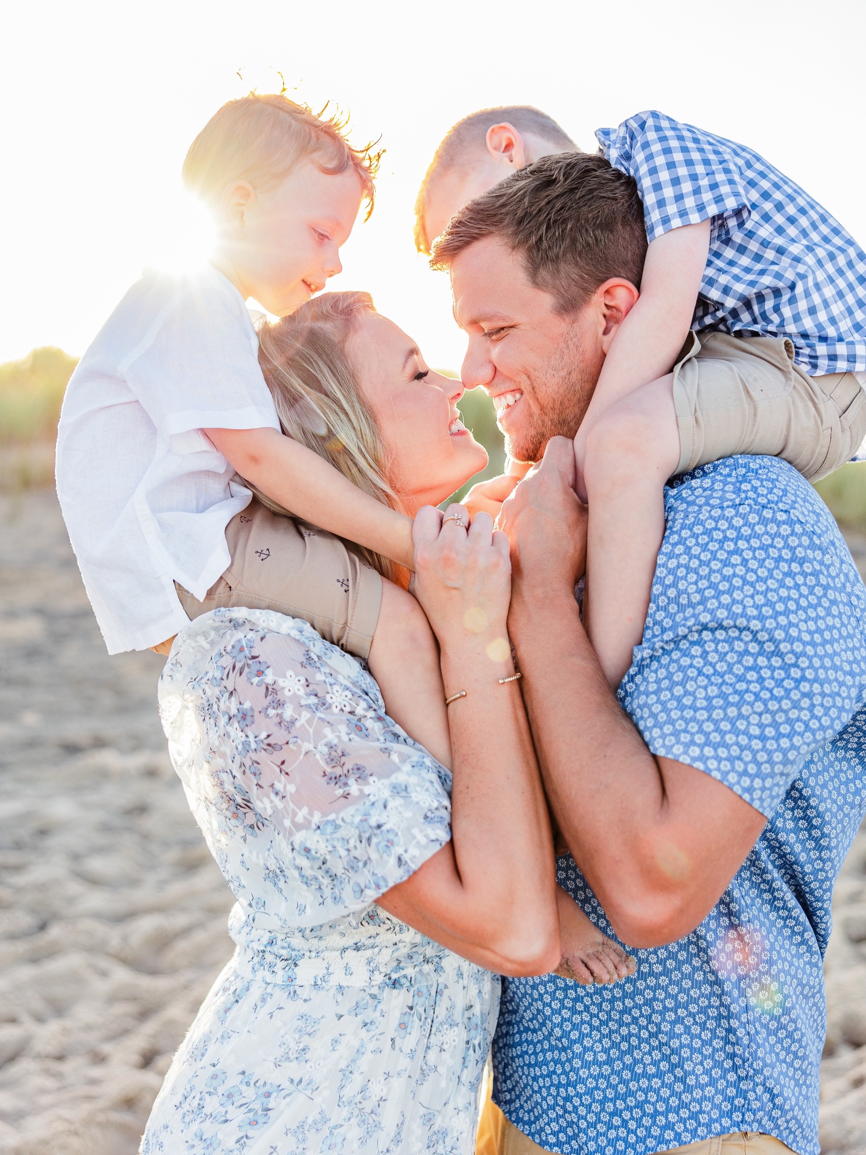 Golden hour, sandy toes and the sweetest kind of chaos ✨ Capturing joyful family moments like these on the beach will never get old
#VirginiaBeachPhotographer #VirginiaBeachFamilyPhotographer #VirginiaBeachFamilyPhotos #VBPhotographer #CoastalVirginiaPhotographer