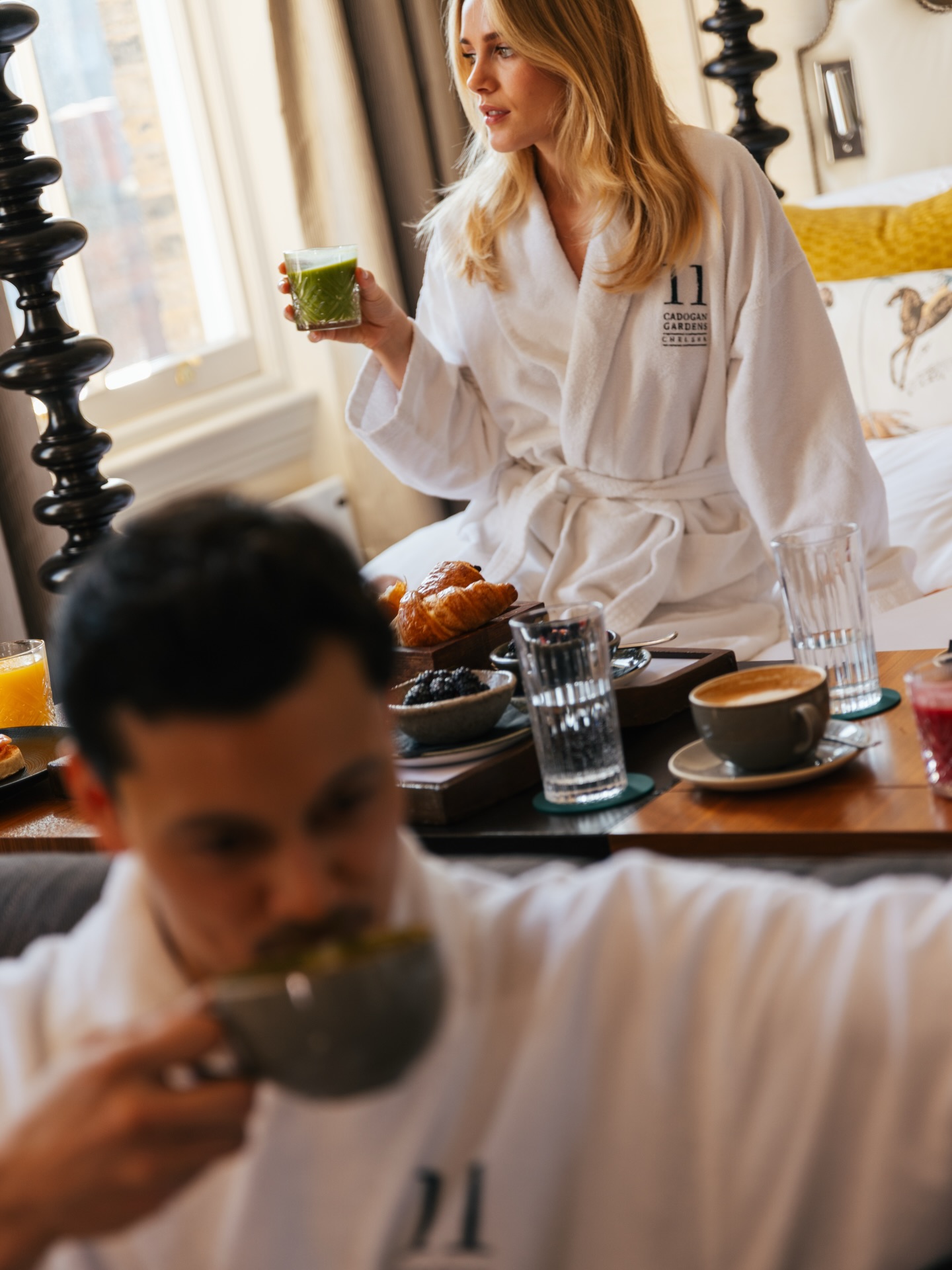 From morning to evening in Chelsea. š„š·
Shot for @iconichotelsresorts_
