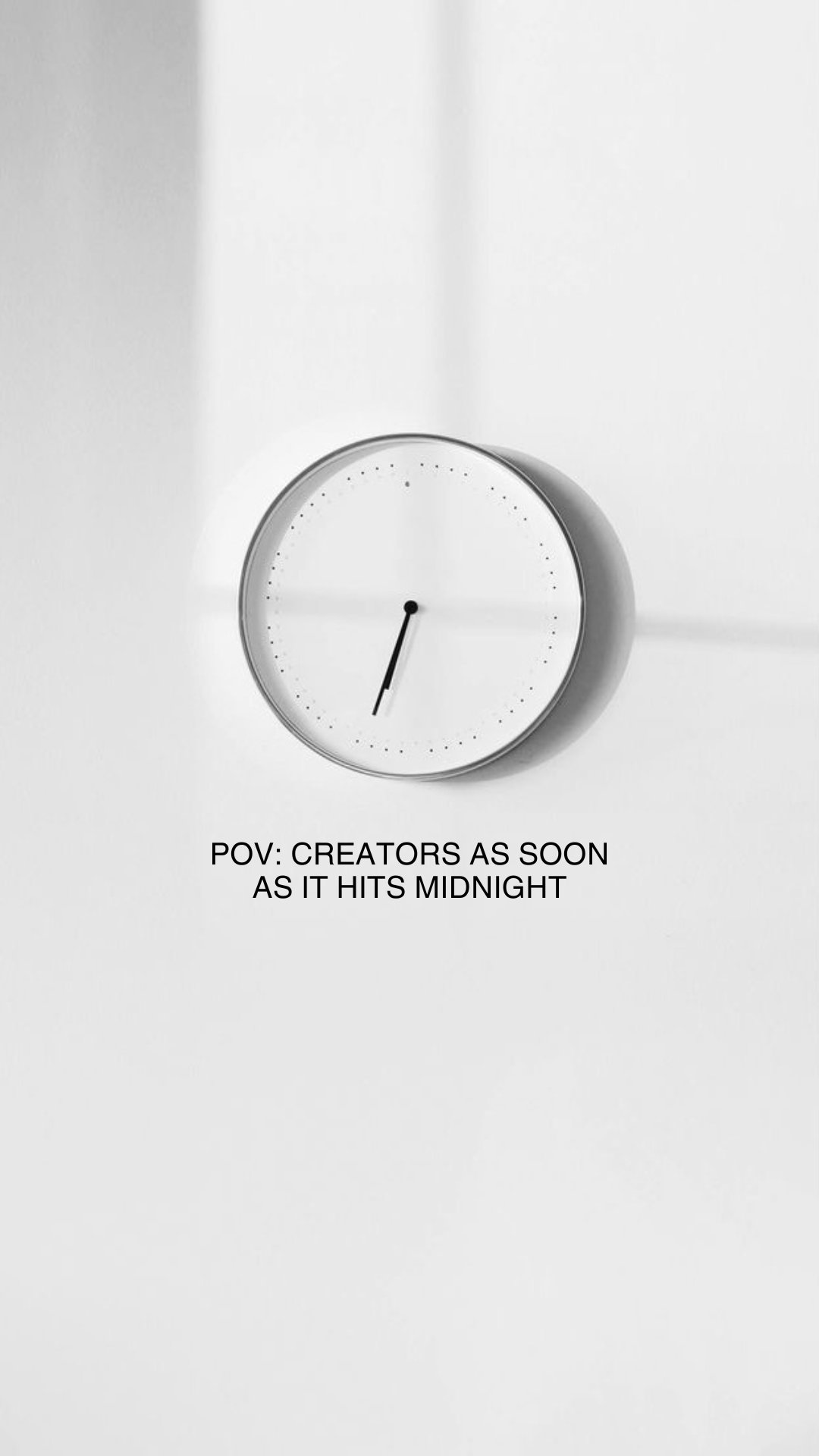 All my clients know I'm a night owl 🦉
My productivity just moves soooo much slower in the daytime. Anyone else?
#socialmediamarketing #contentcreatorlife #socialmediamanager #smmlife #ugccreator