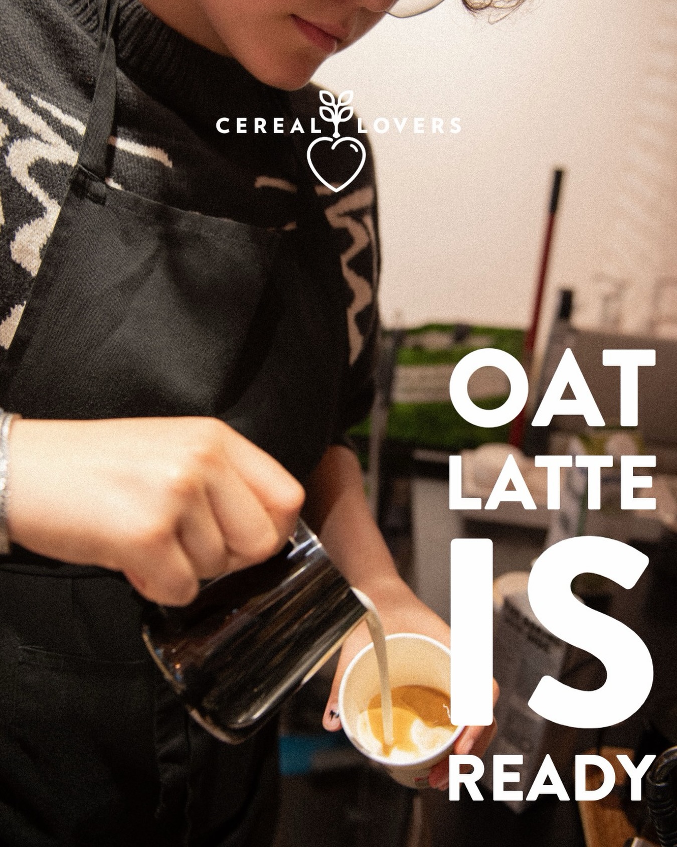 Oat latte people… your moment has officially arrived.
Silky, creamy, just the right kind of indulgent.
Our oat latte pours smooth, tastes like comfort, and happens to be completely plant-based. No compromise, just very good decisions.
#CerealLoversLuxembourg #OatLatteLove #CoffeeLoversLuxembourg
